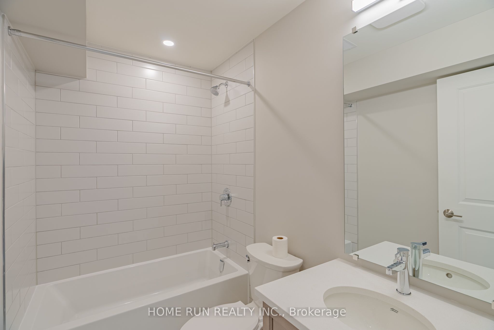451 Longworth Avenue Property Photo 49