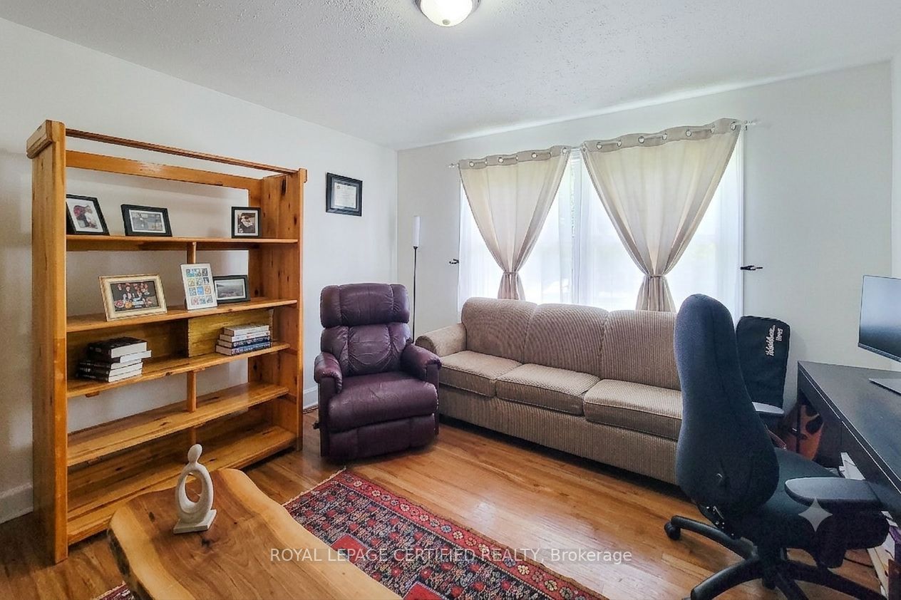 55 Garner Road Property Photo 11