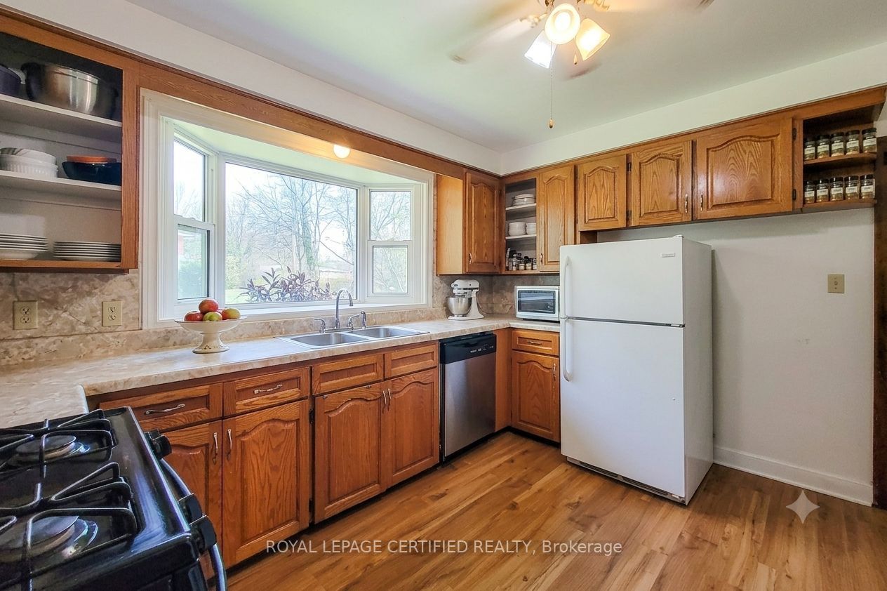 55 Garner Road Property Photo 12
