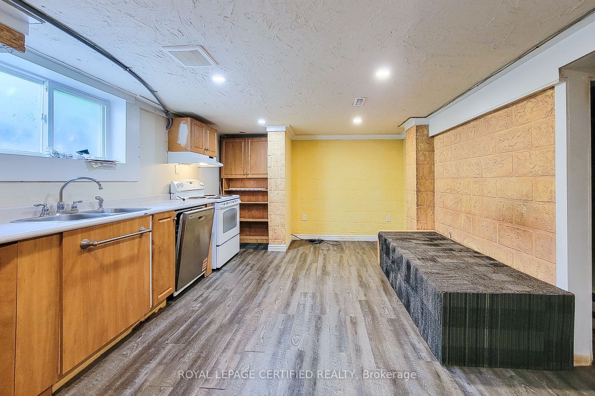 55 Garner Road Property Photo 24