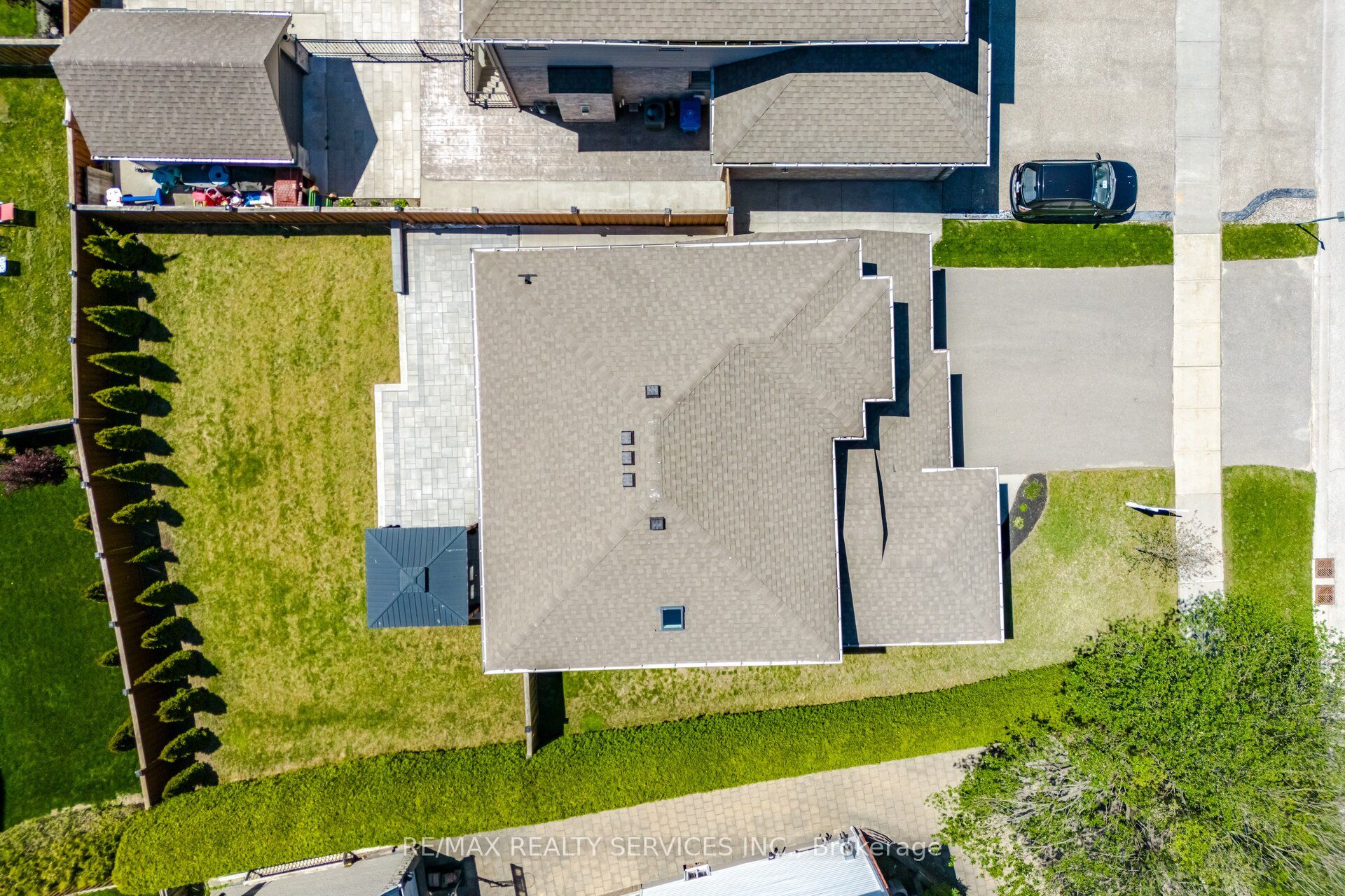 9 Monty Avenue Property Photo 3