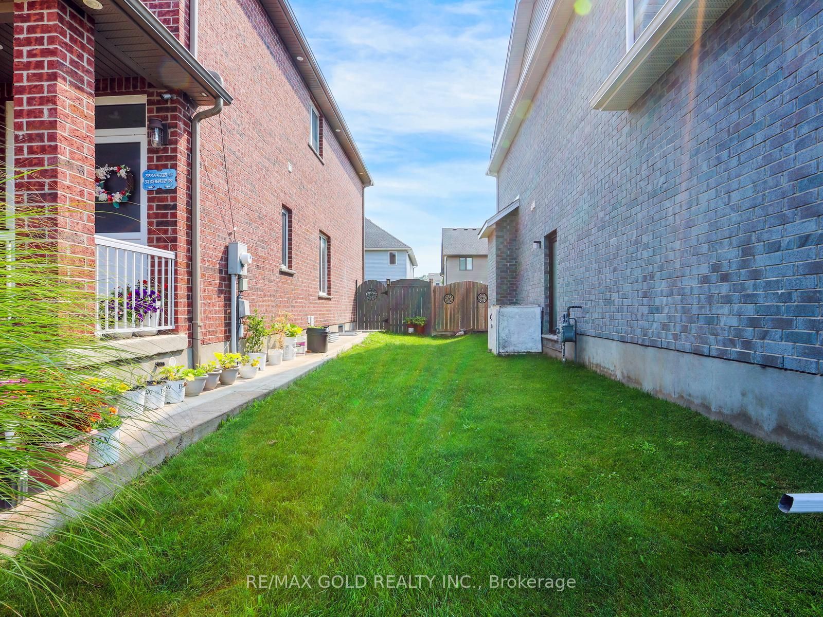 812 Halifax Road Property Photo 37