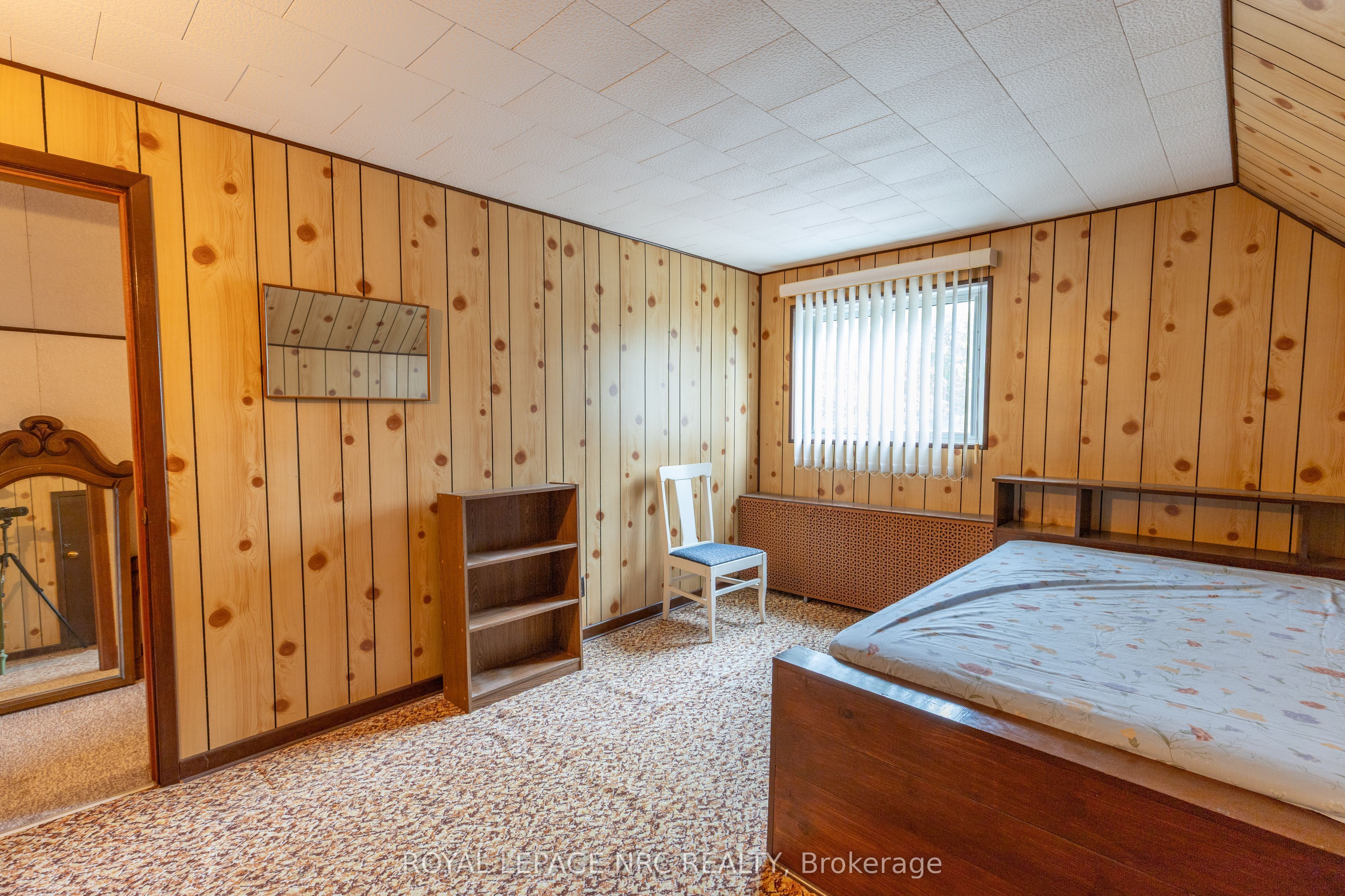 215 Knoll Street Property Photo 33