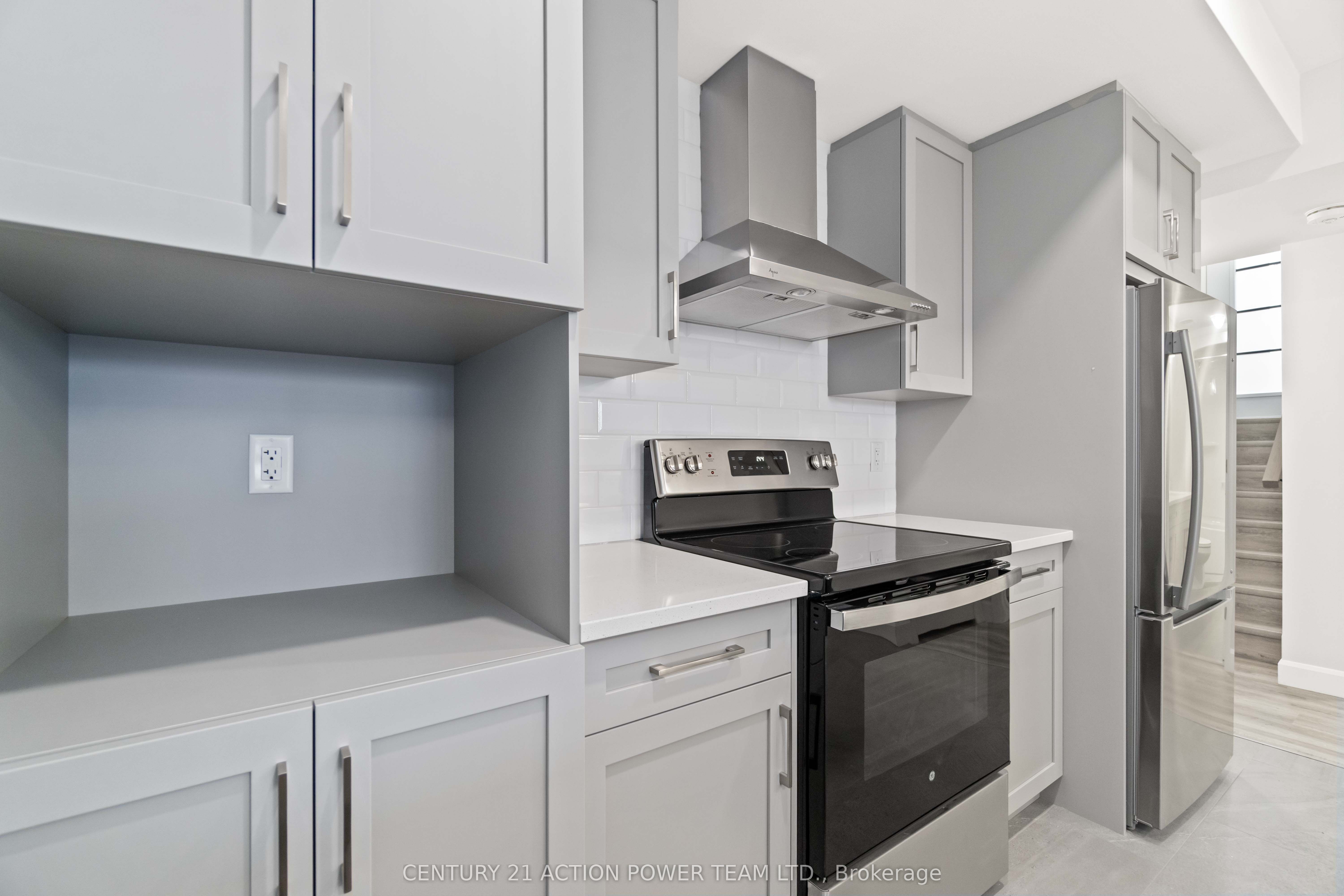 362 Hazel Crescent W A Property Photo 9