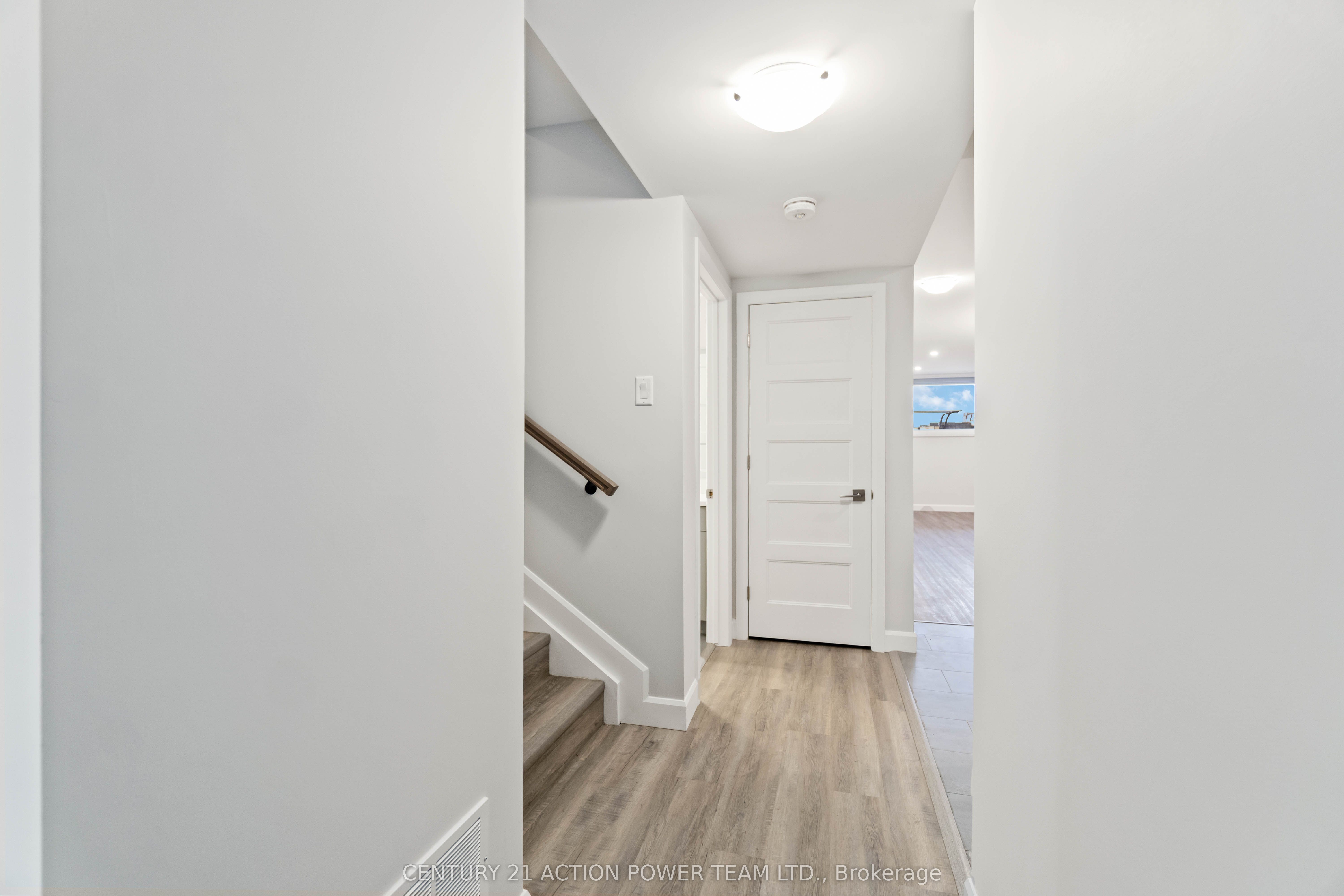 362 Hazel Crescent W A Property Photo 25