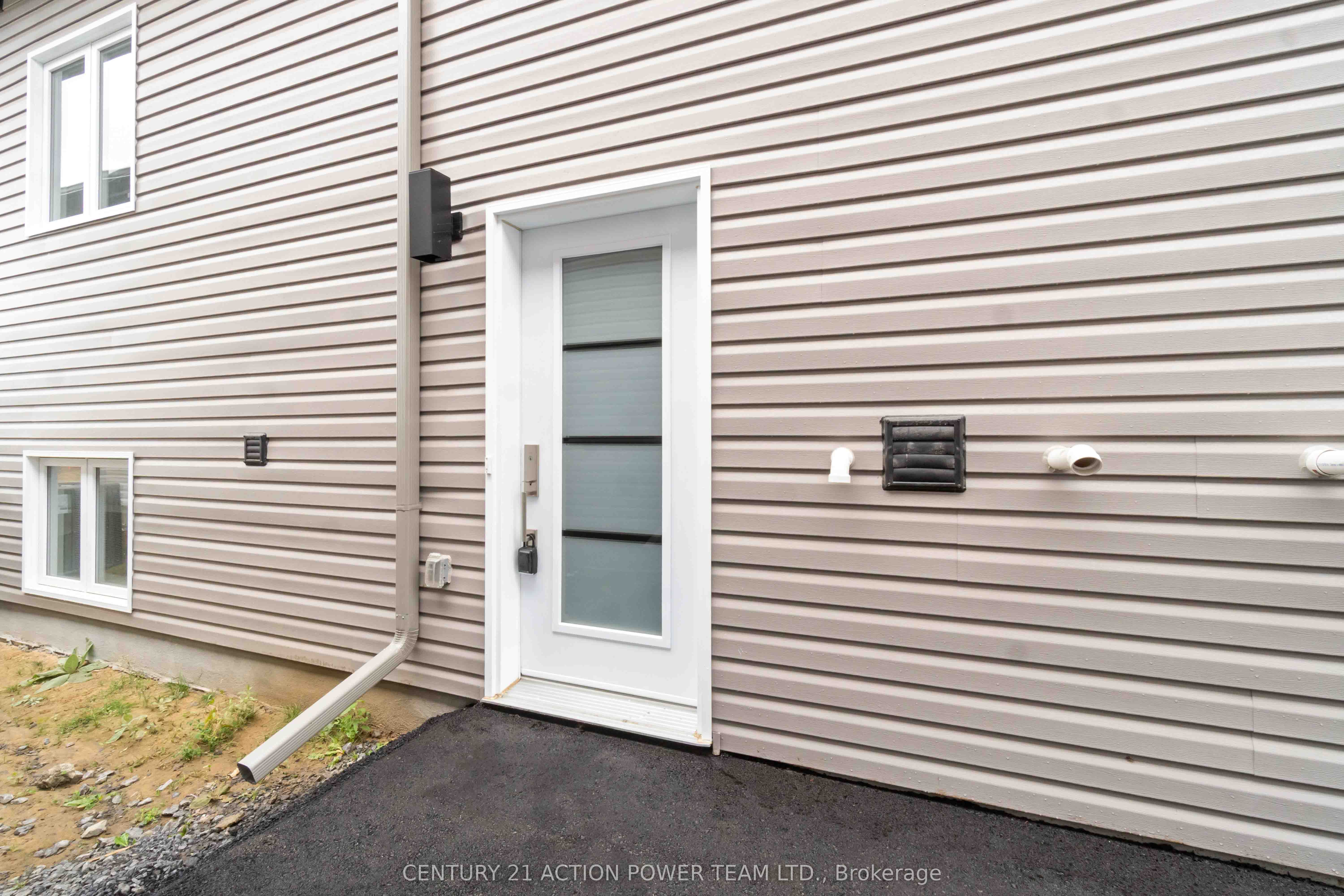 362 Hazel Crescent W A Property Photo 29