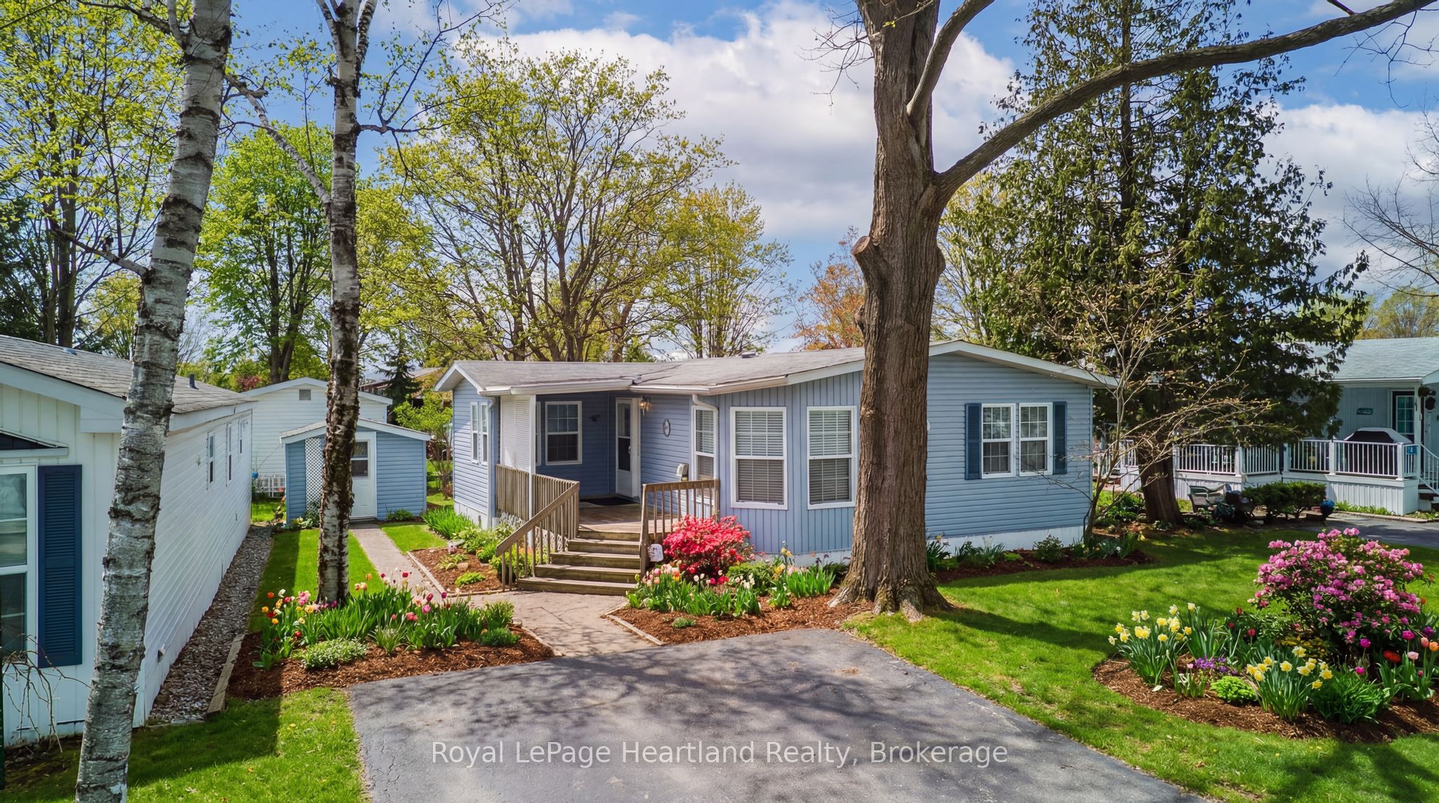 65 CHEROKEE Lane Property Photo 1