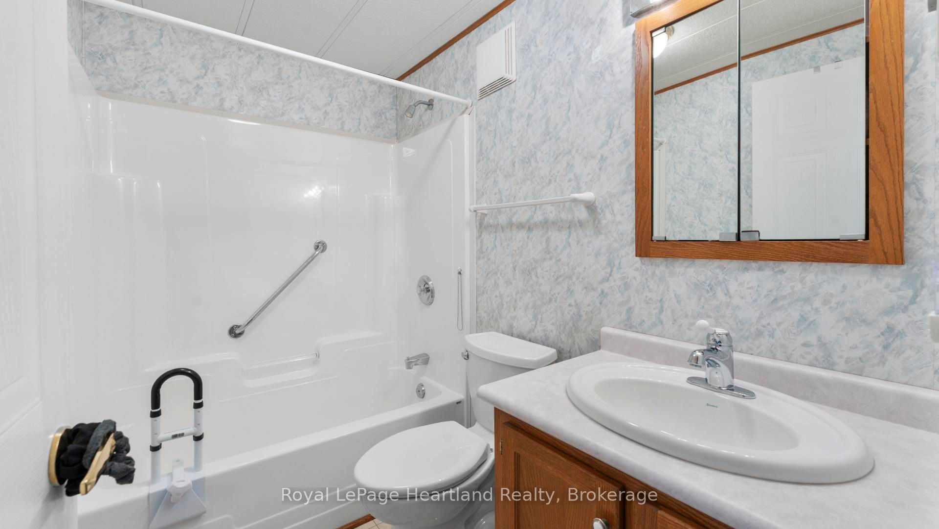 65 Cherokee Lane Property Photo 11