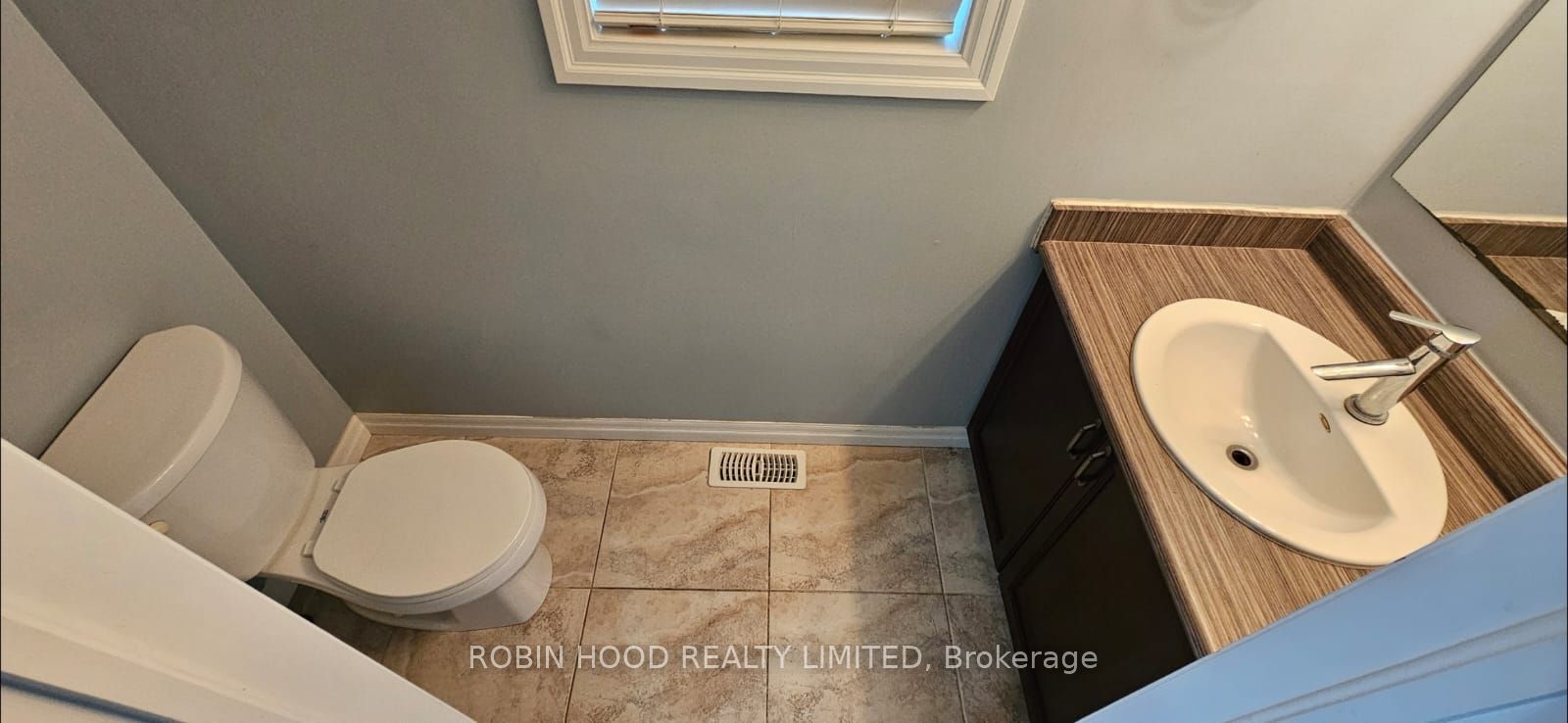 84 Hardcastle Drive Property Photo 4