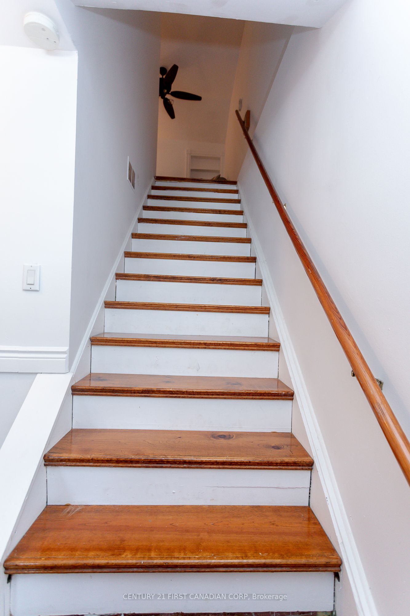 331 Erie Street Property Photo 11