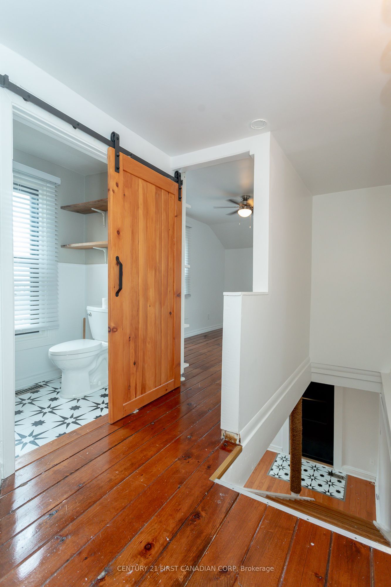 331 Erie Street Property Photo 23