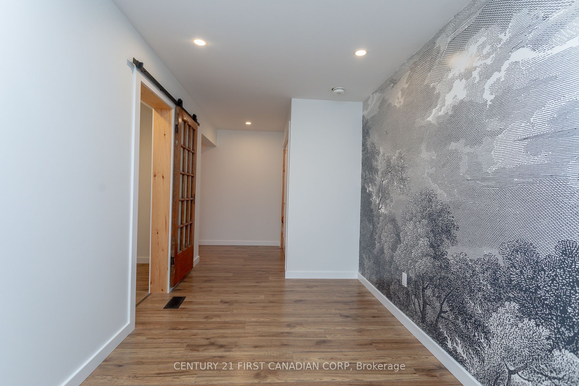 331 Erie Street Property Photo 39