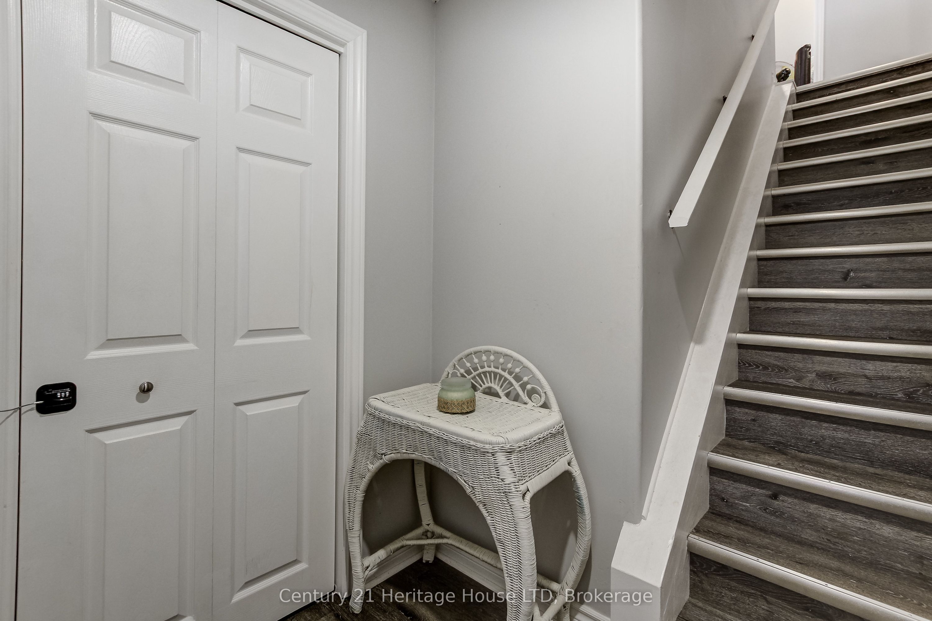 3820 Terrace Lane Property Photo 24