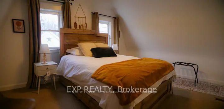 3090 Montrose Road Property Photo 3