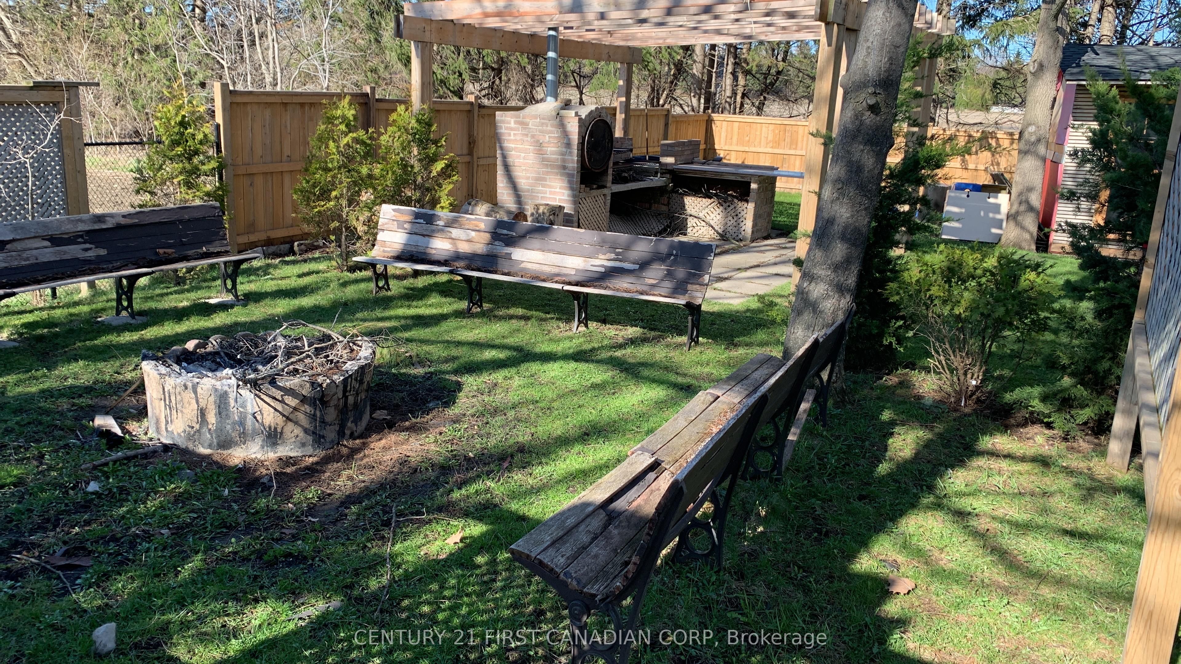 14310 Ilderton Road Property Photo 12