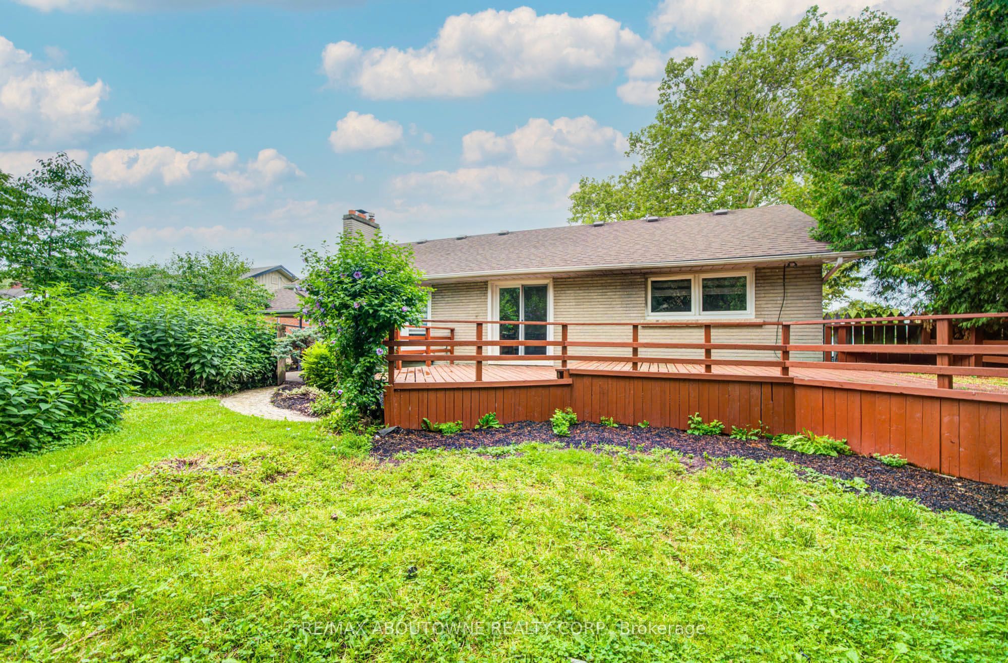 30 Dale Avenue Property Photo 48