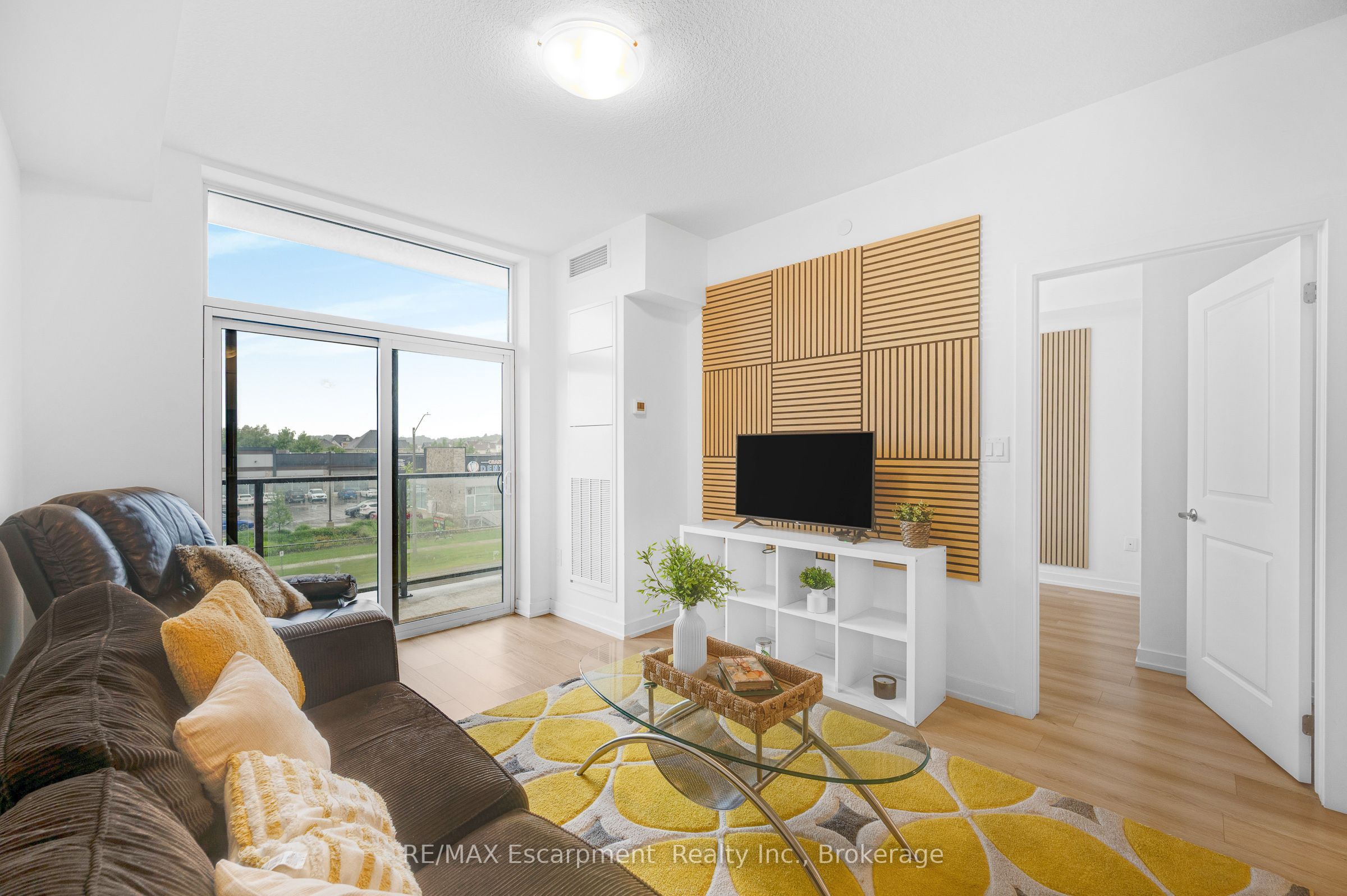 470 Dundas Street E 309 Property Photo 1