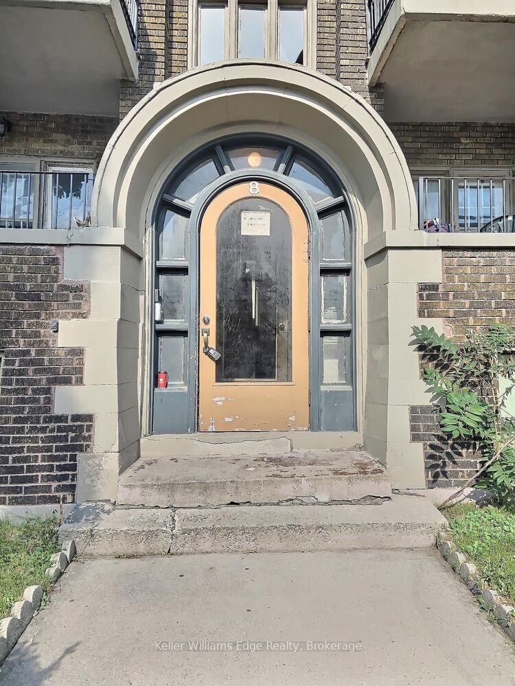 8 Tisdale Street S 10 Property Photo 3