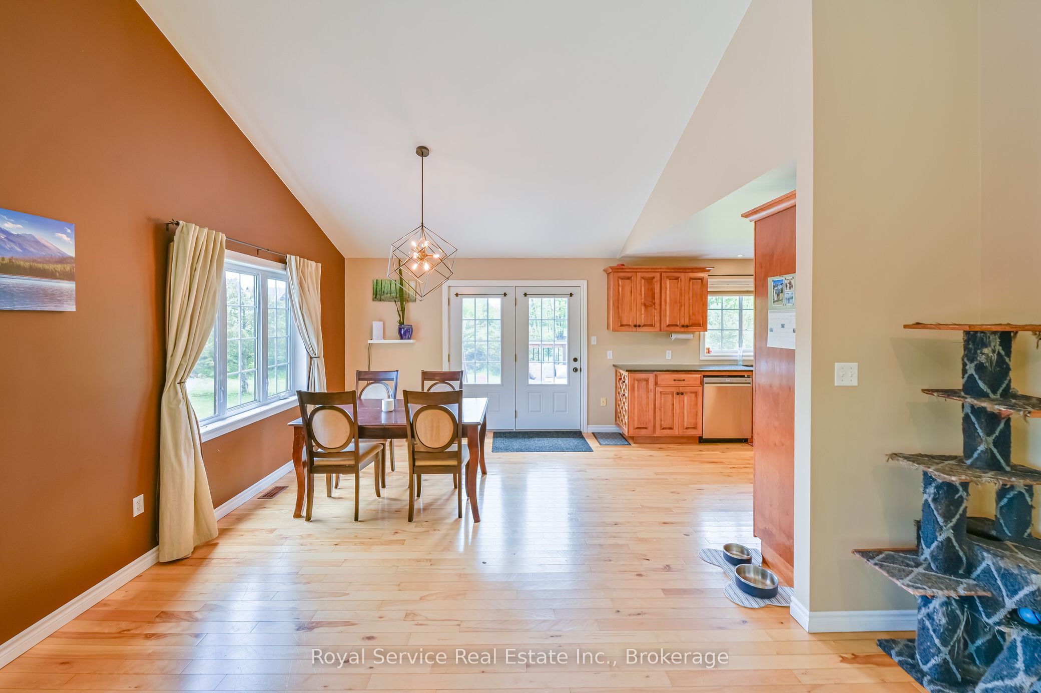 2701 11 Th E Line Property Photo 10