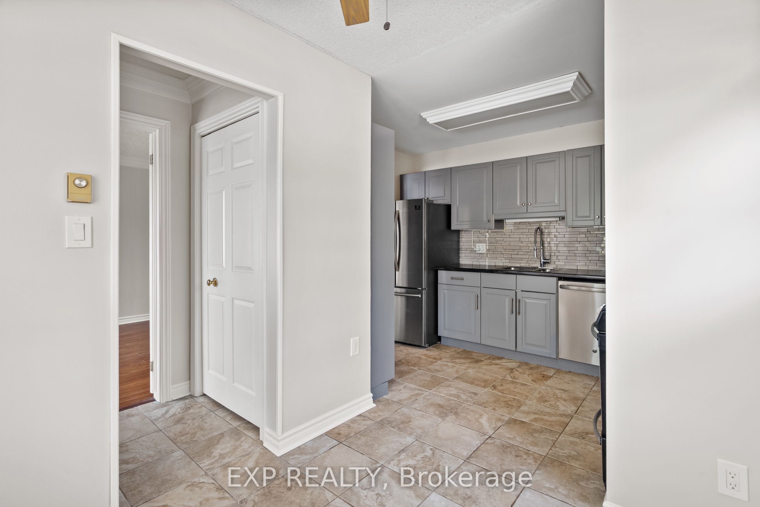 226 Vansickle Road 5 Property Photo 15