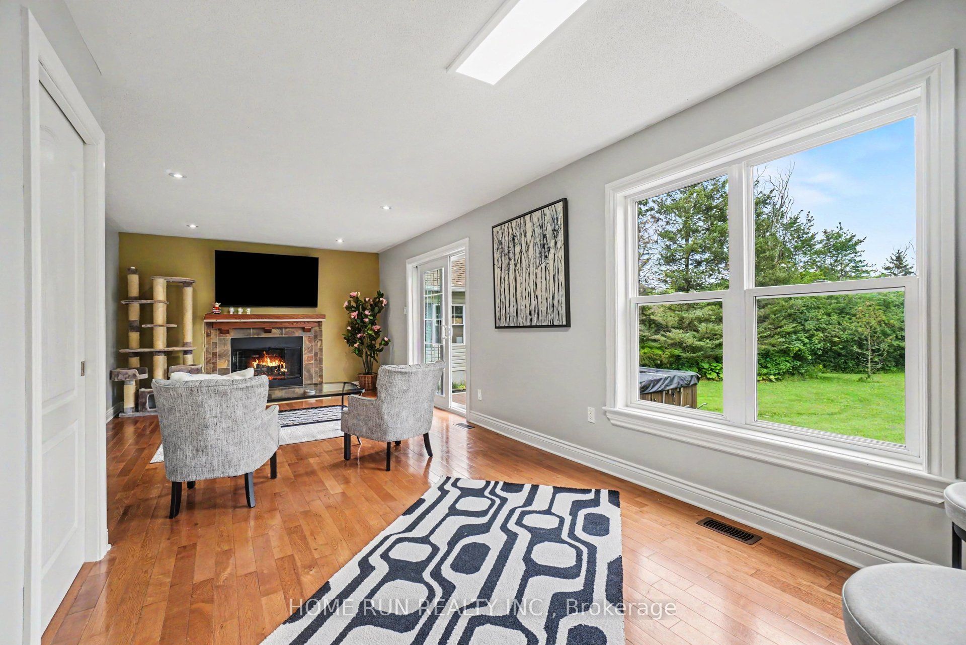 112 Kerscott Heights Way Property Photo 10
