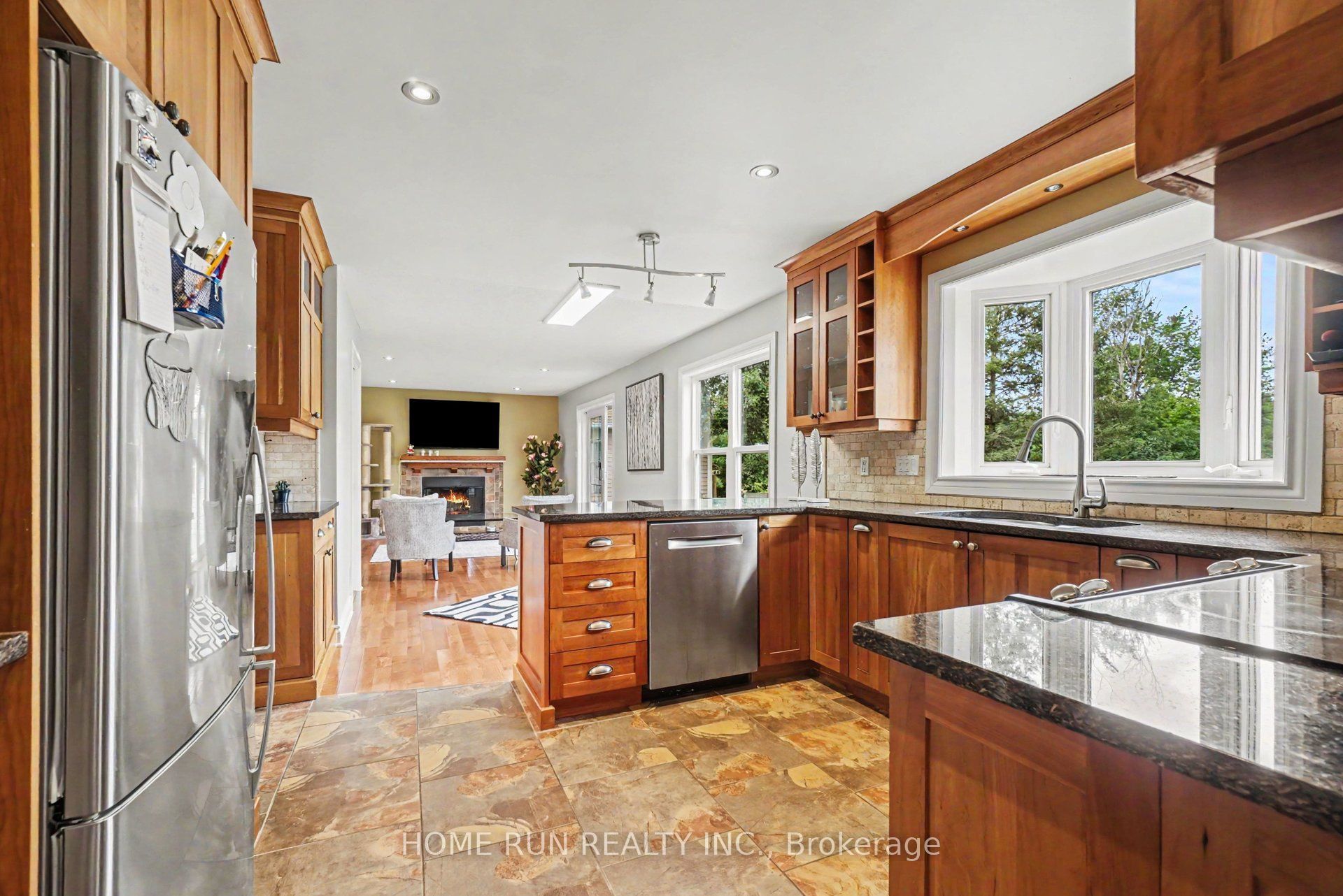 112 Kerscott Heights Way Property Photo 11