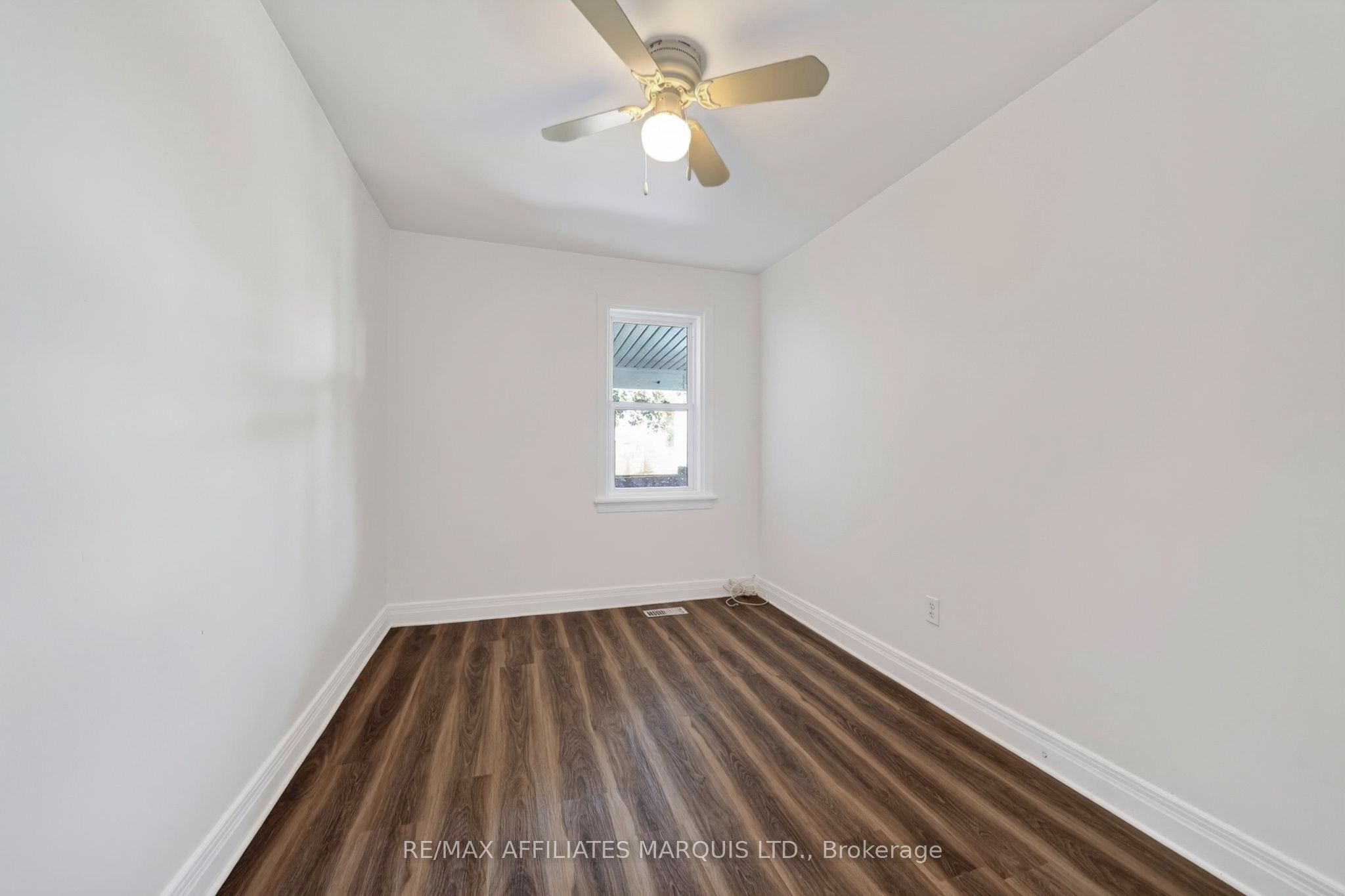 331 Carleton Street Property Photo 10
