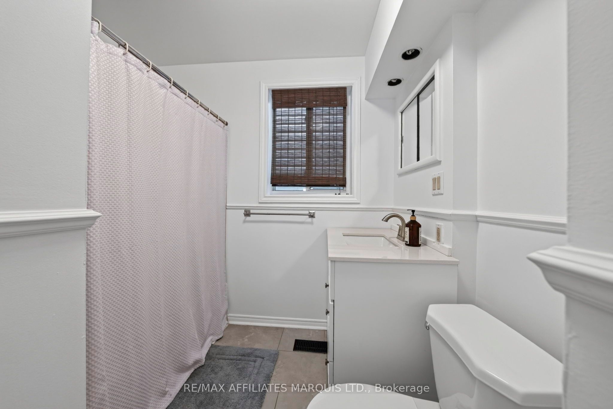 331 Carleton Street Property Photo 12