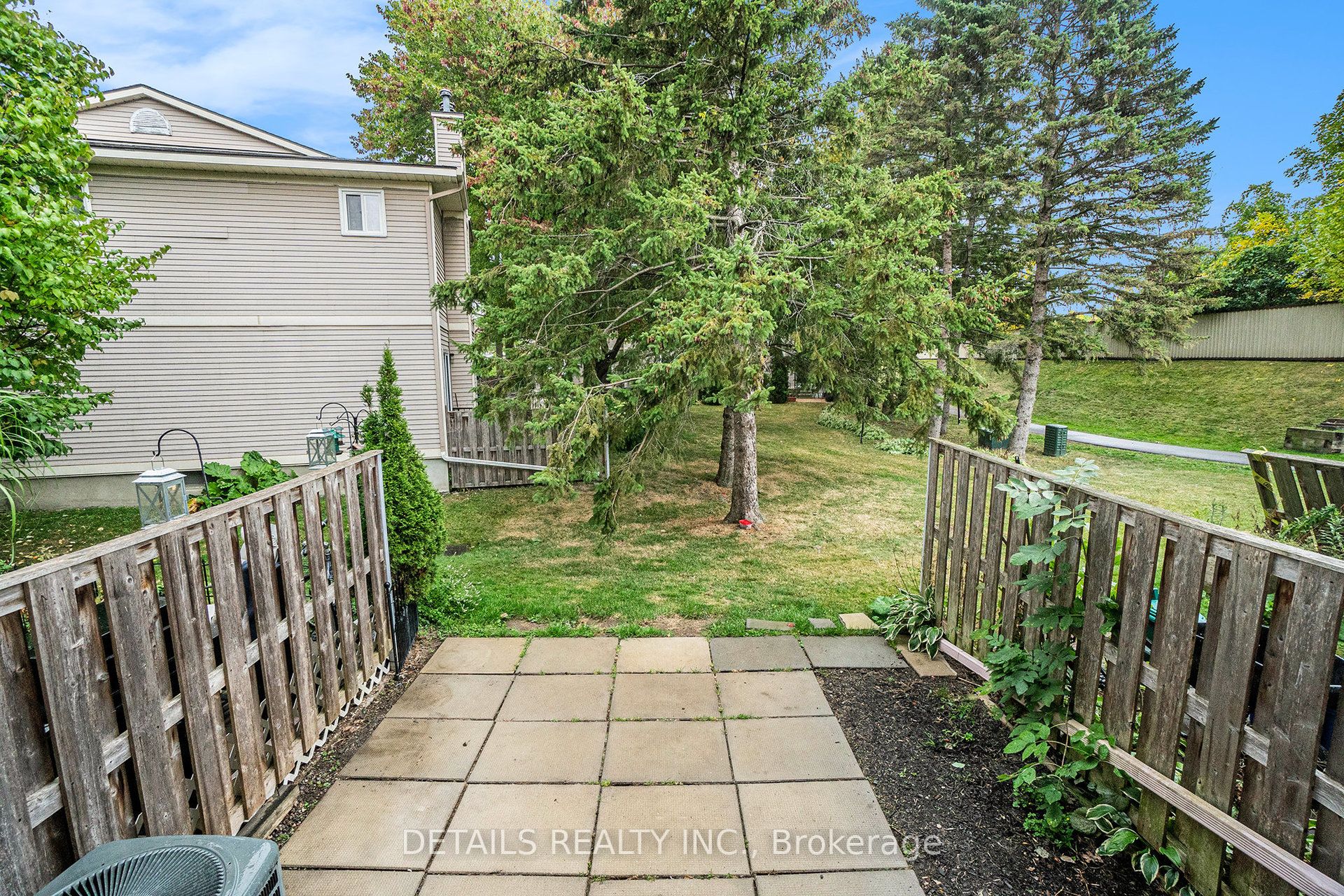 144 Valley Stream Drive D Property Photo 6