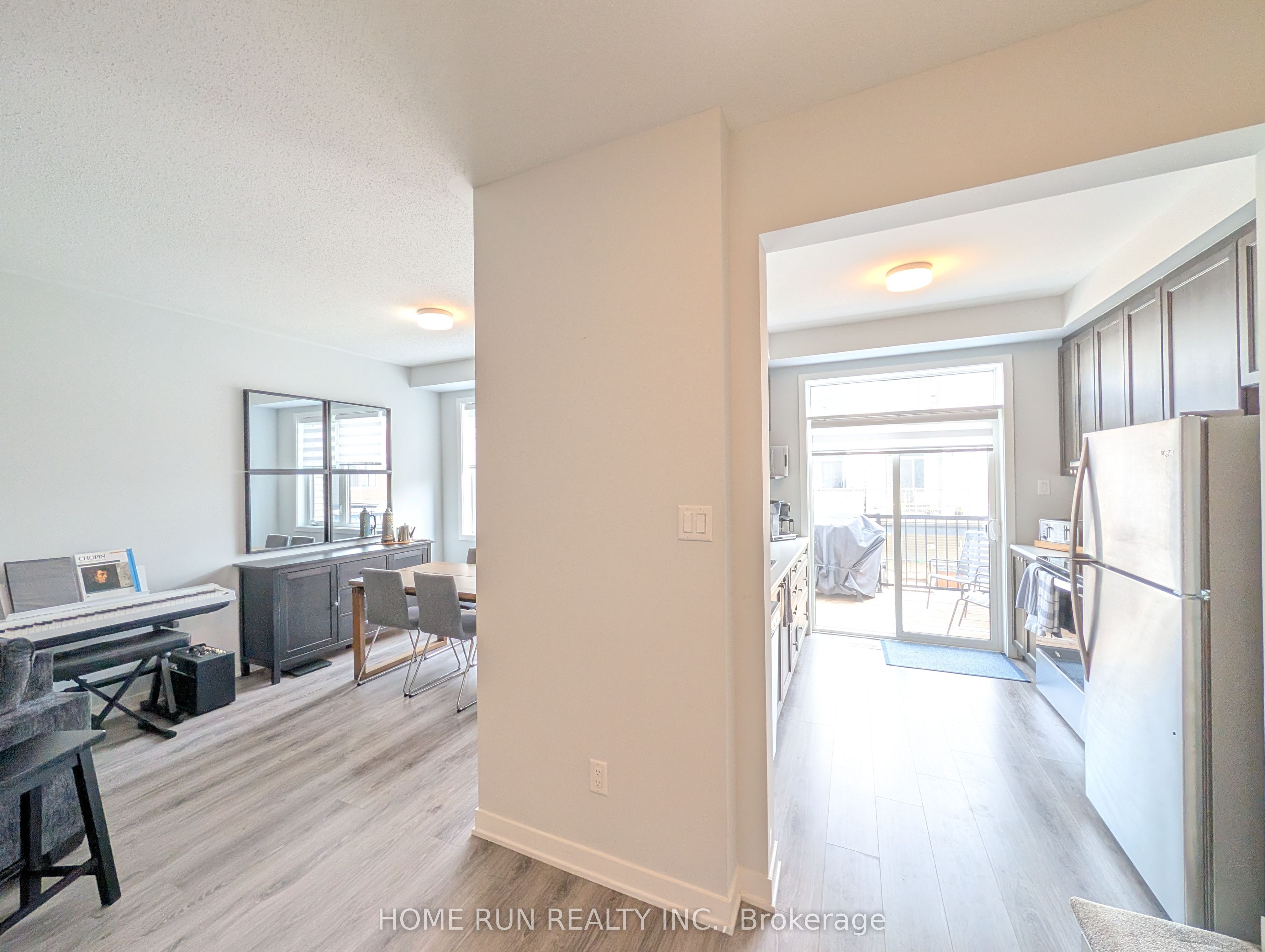 312 Parallax Private Property Photo 6