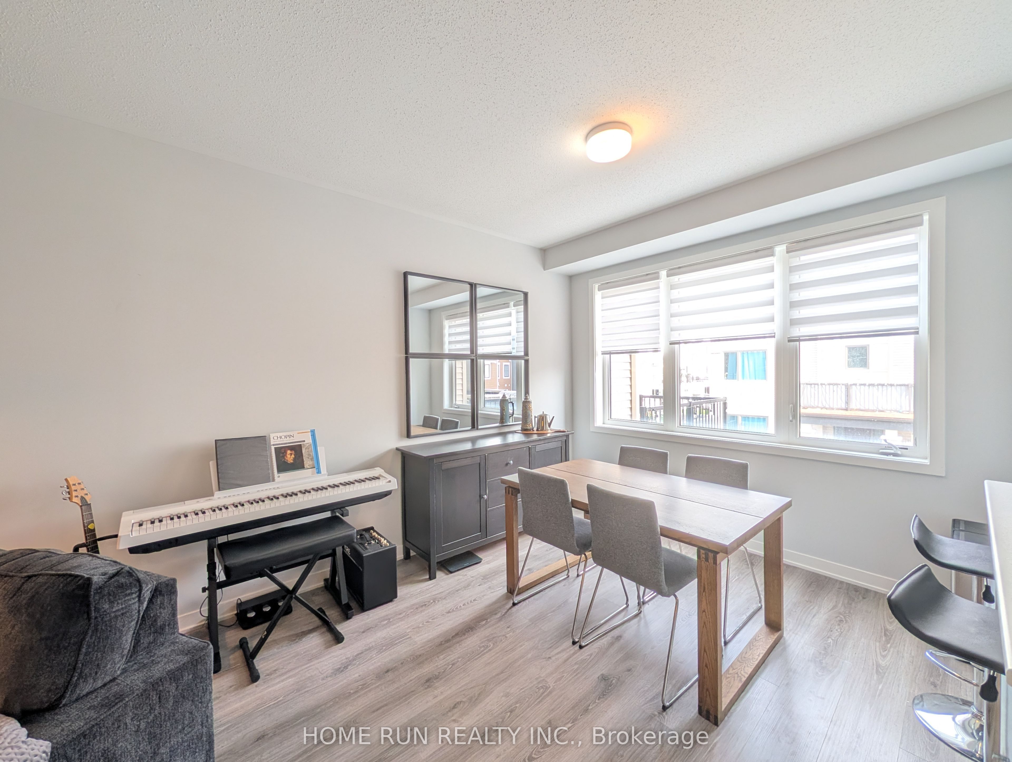 312 Parallax Private Property Photo 7