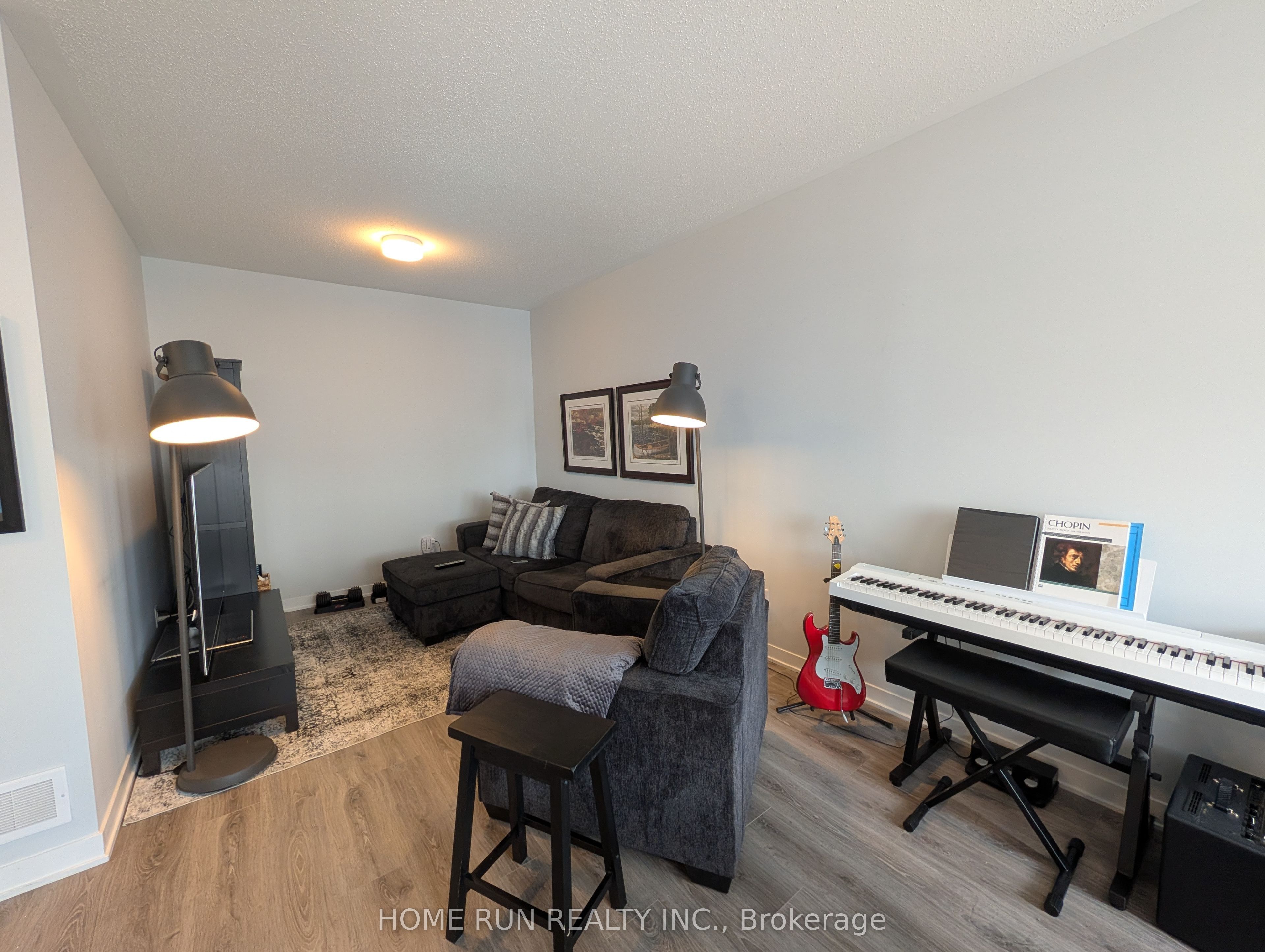 312 Parallax Private Property Photo 8