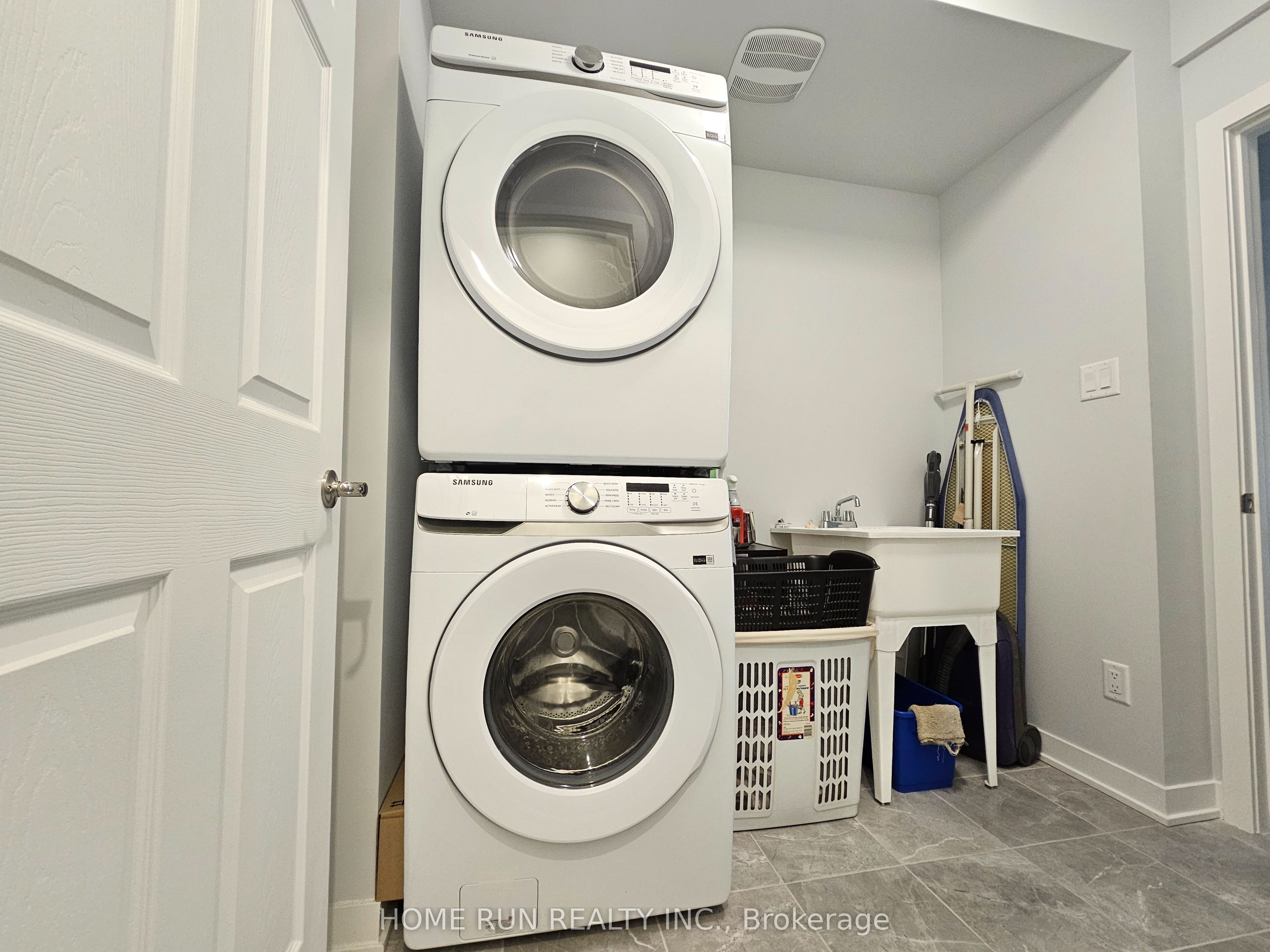 312 Parallax Private Property Photo 19