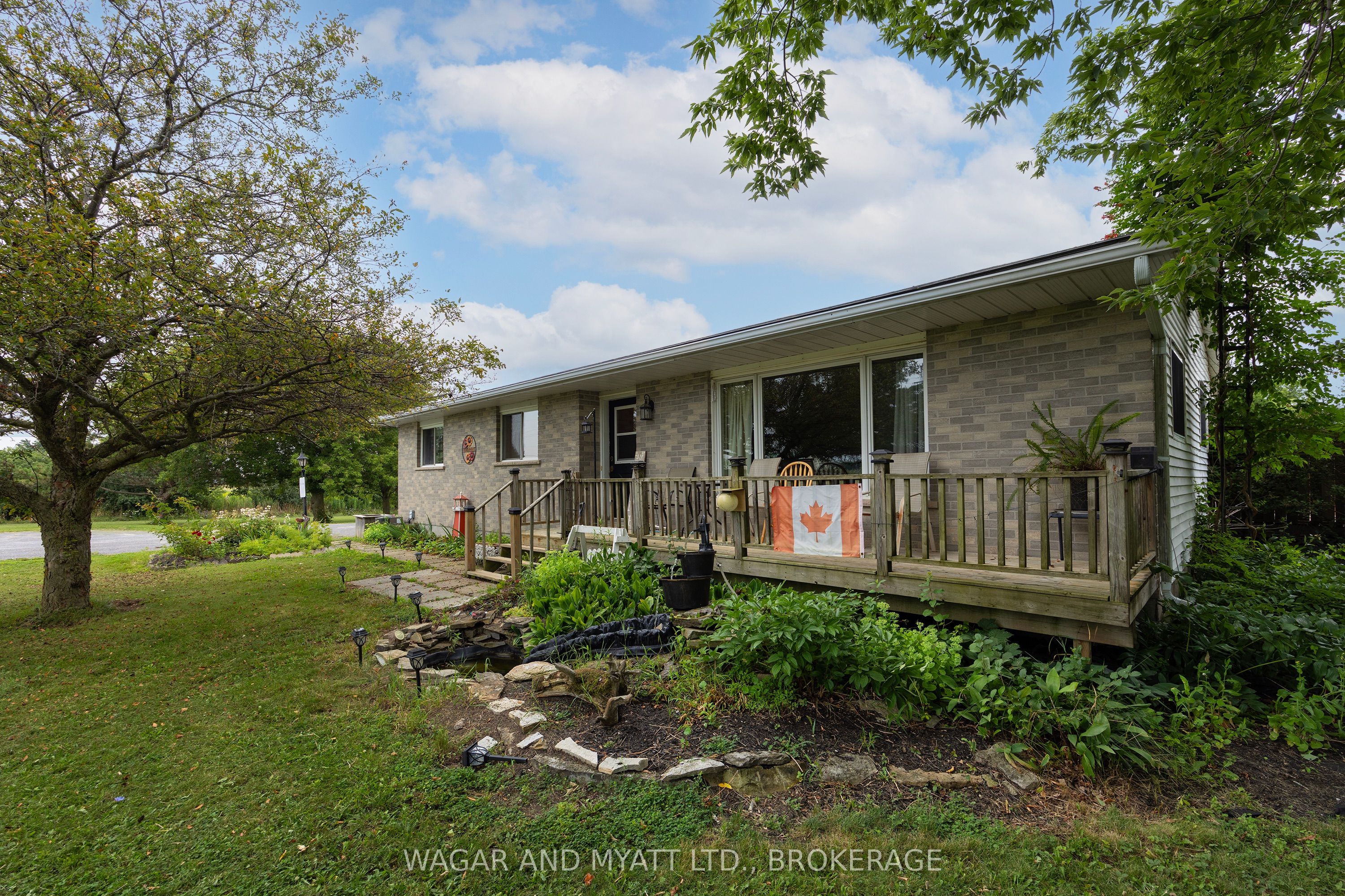 7414 2 Highway Property Photo 1