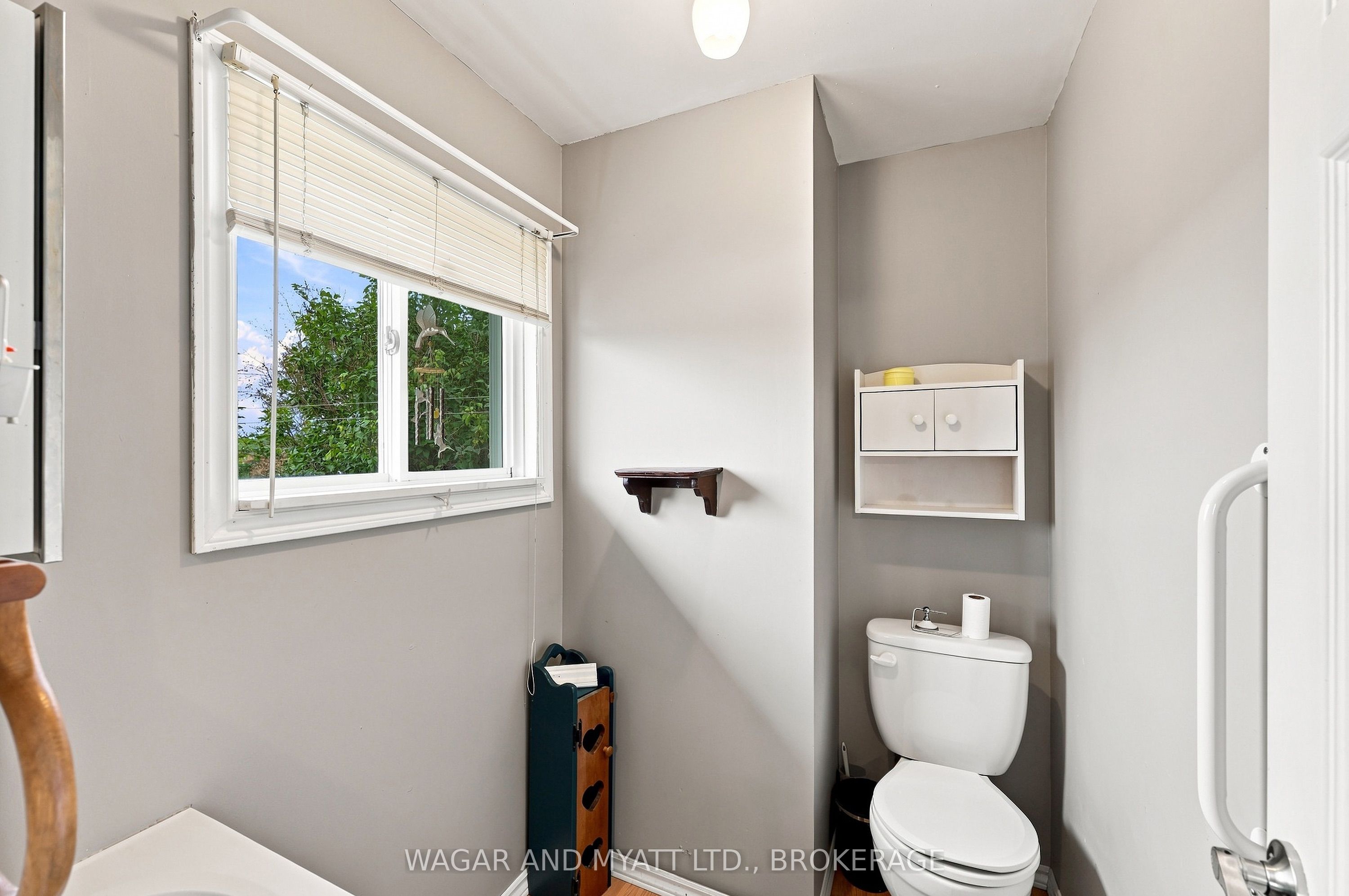7414 2 Highway Property Photo 12