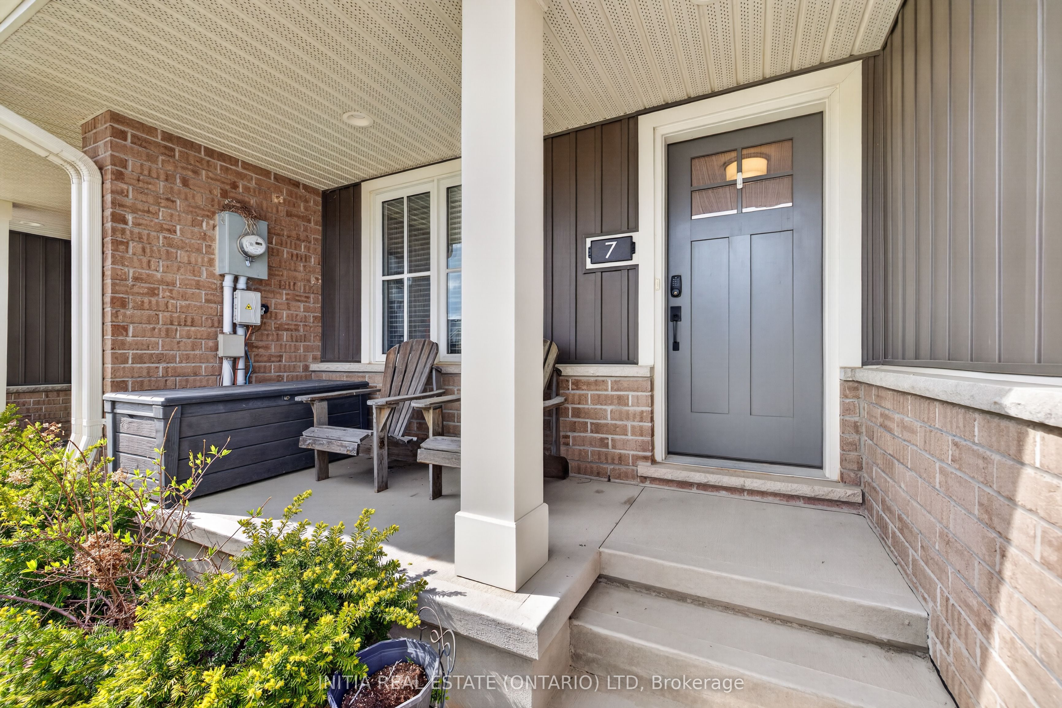 7 Cortland Terrace Property Photo 3