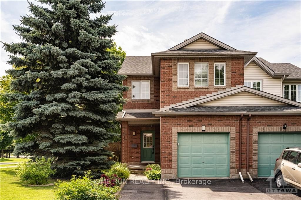 2 BOREALIS Crescent Property Photo 1