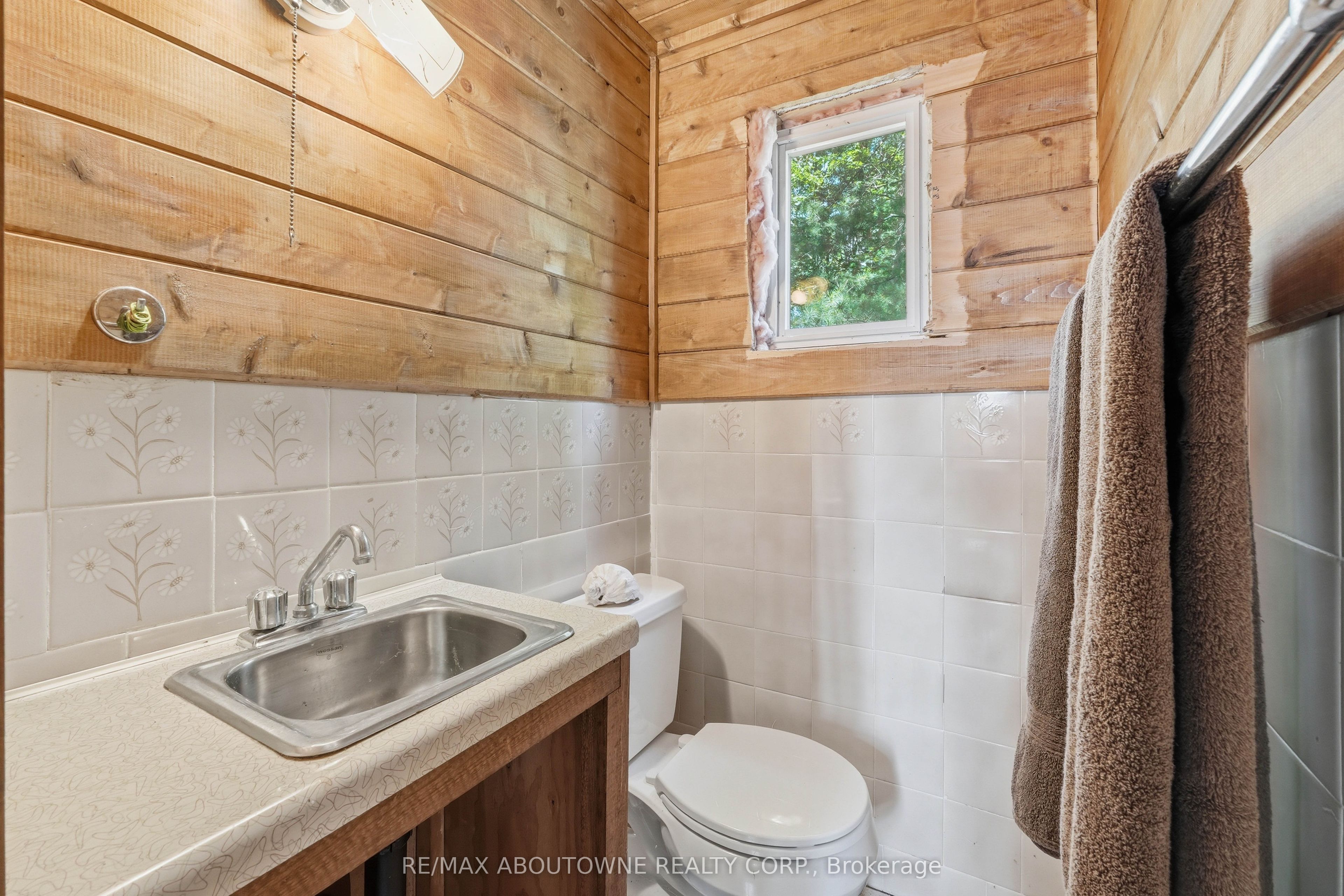 370 Fraser Lake Property Photo 28