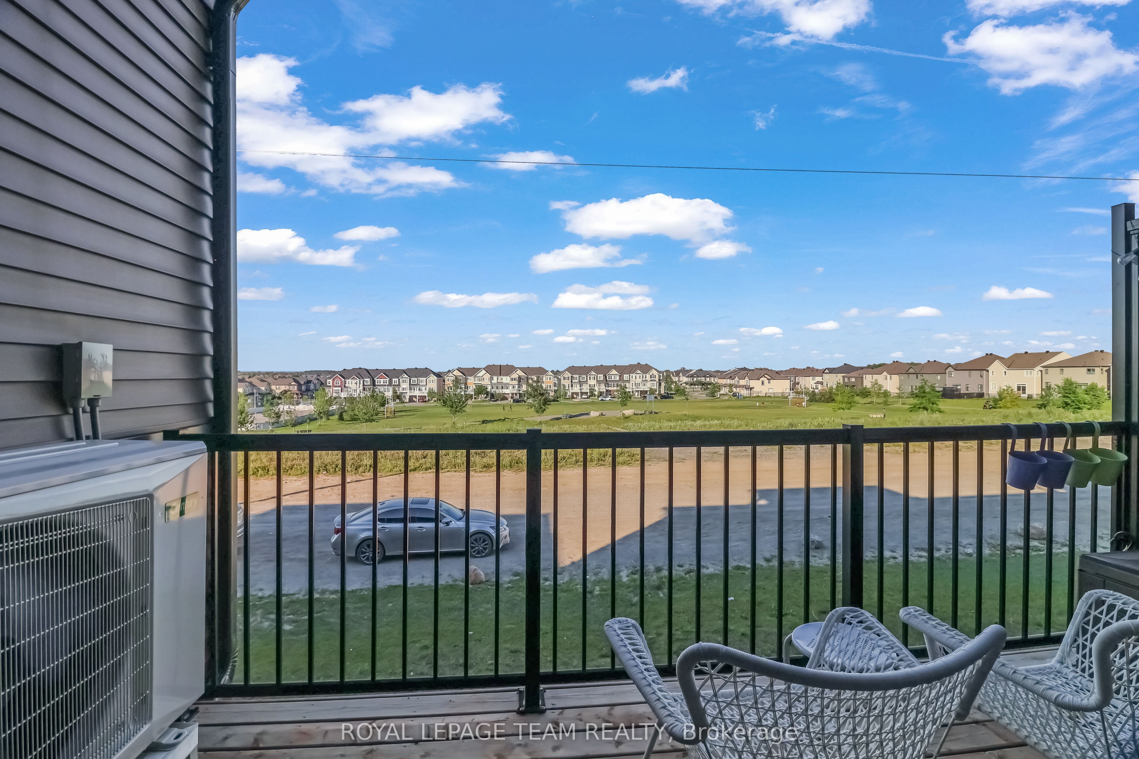 620 Parnian Private Property Photo 12