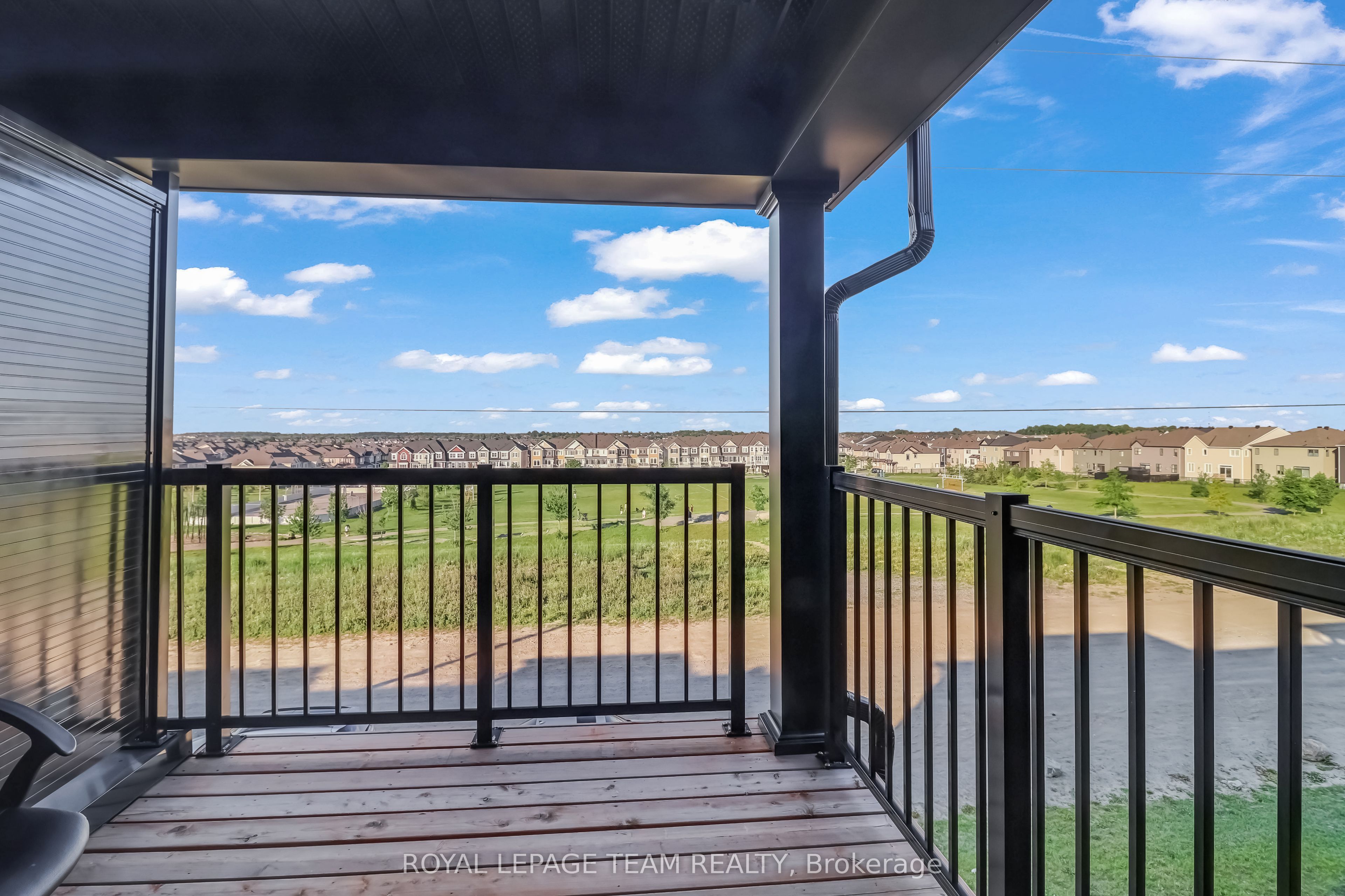 620 Parnian Private Property Photo 17