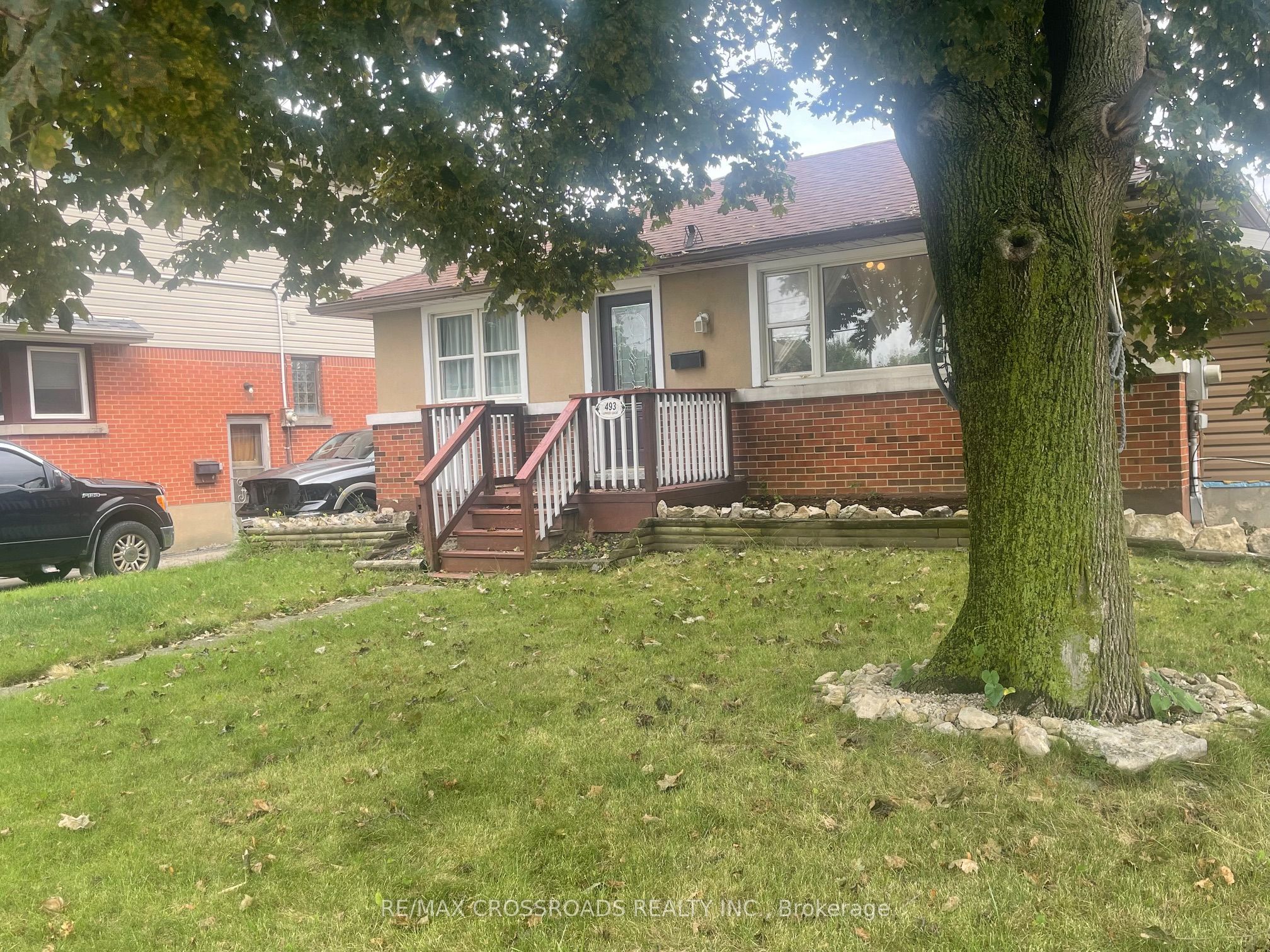 493 Upper Gage Avenue Main Property Photo 1