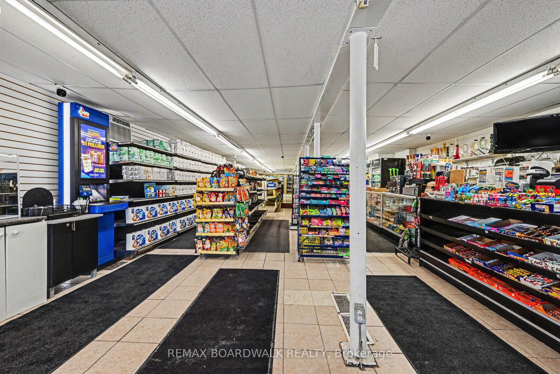 40 Jolliet Avenue Property Photo 8
