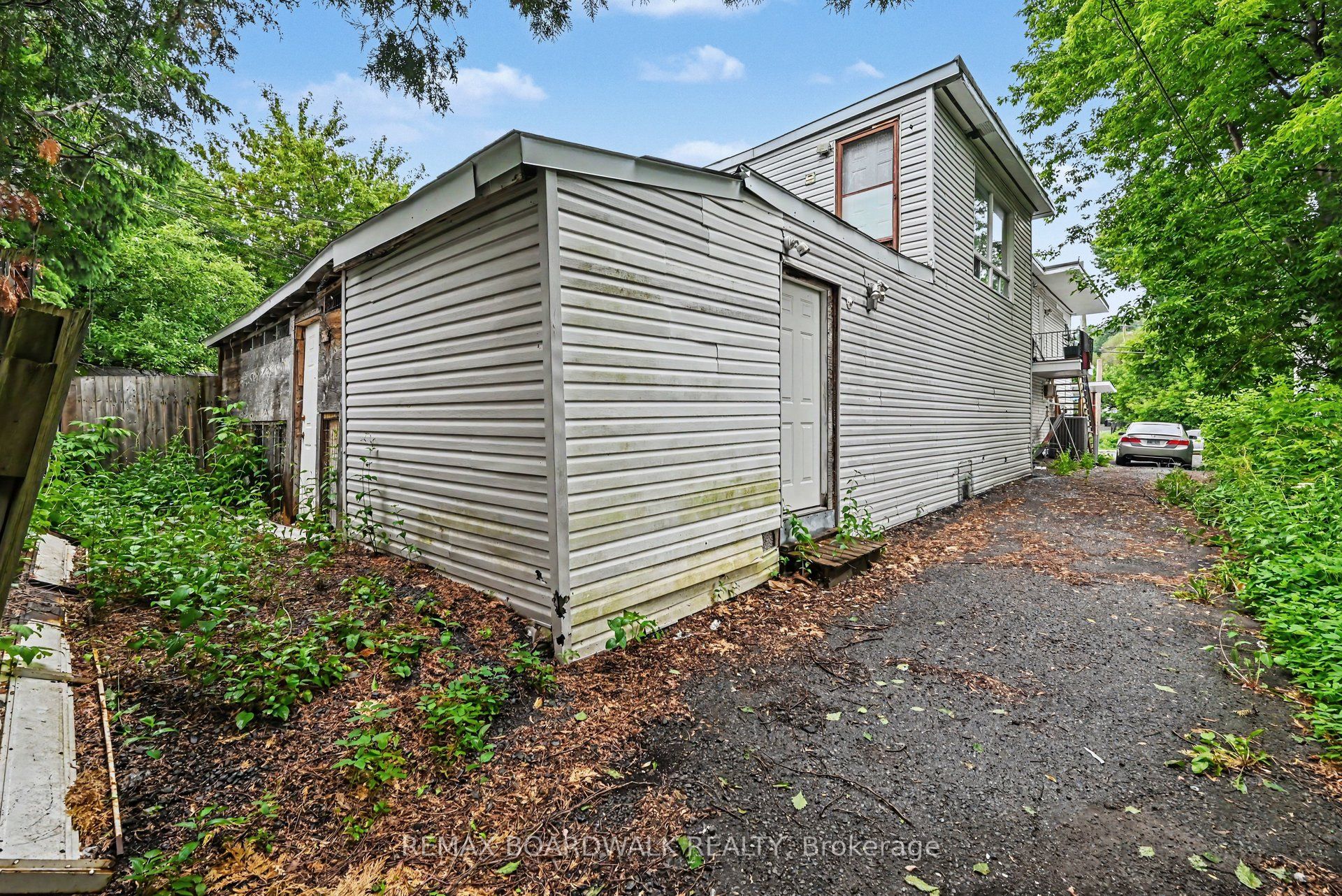 40 Jolliet Avenue Property Photo 15