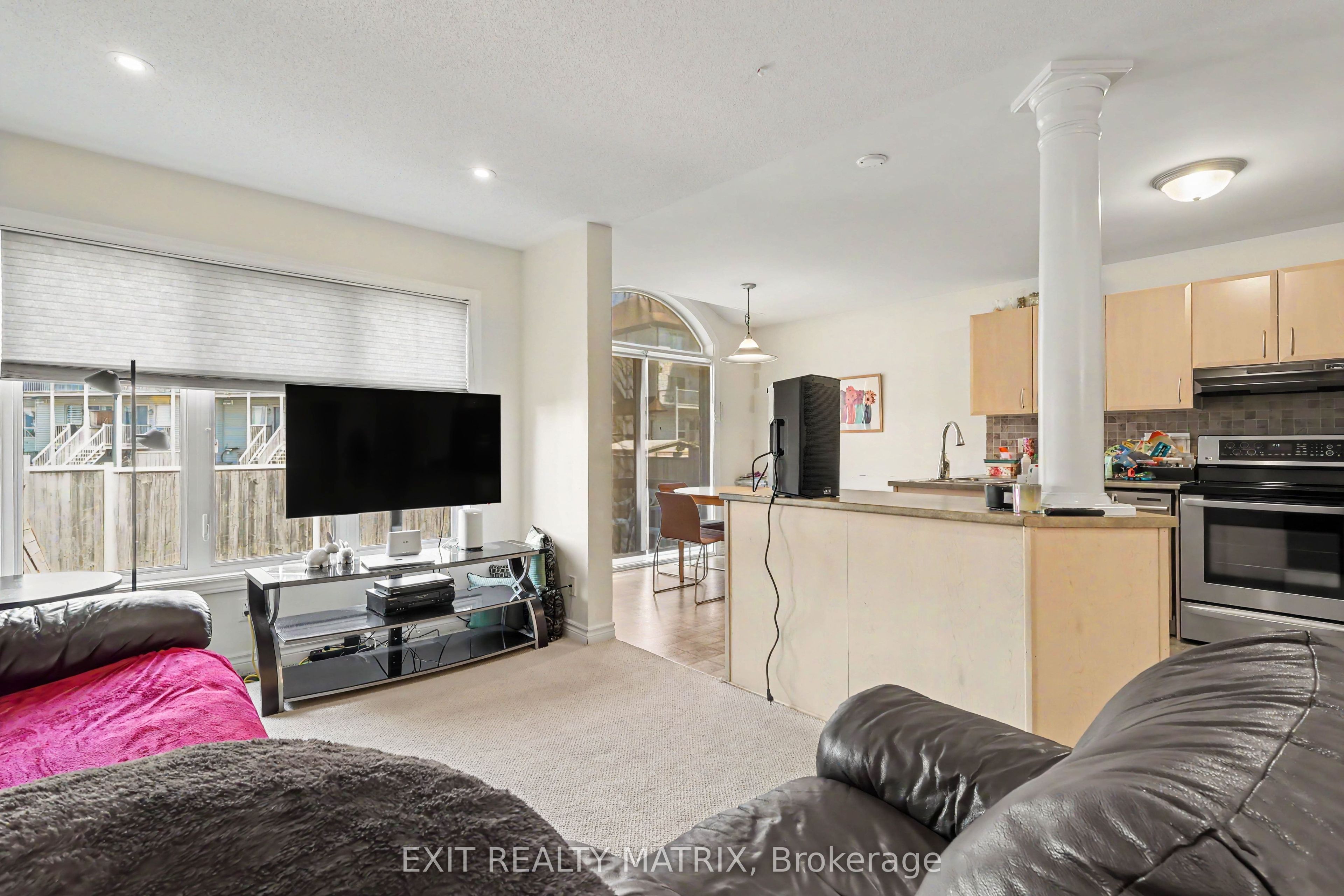 416 Goldenbrook Way Property Photo 6