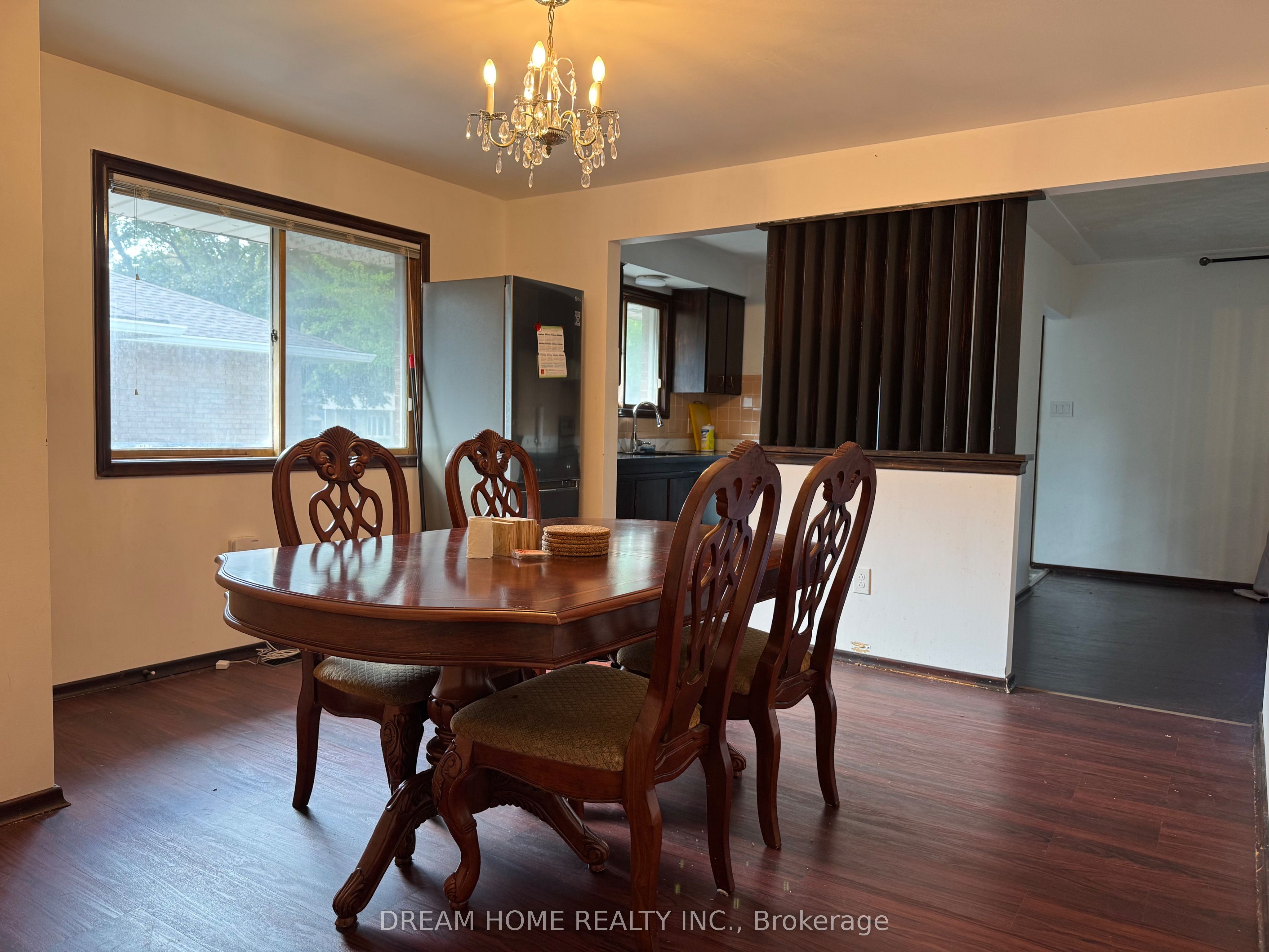 48 Meadowlark Drive Property Photo 3