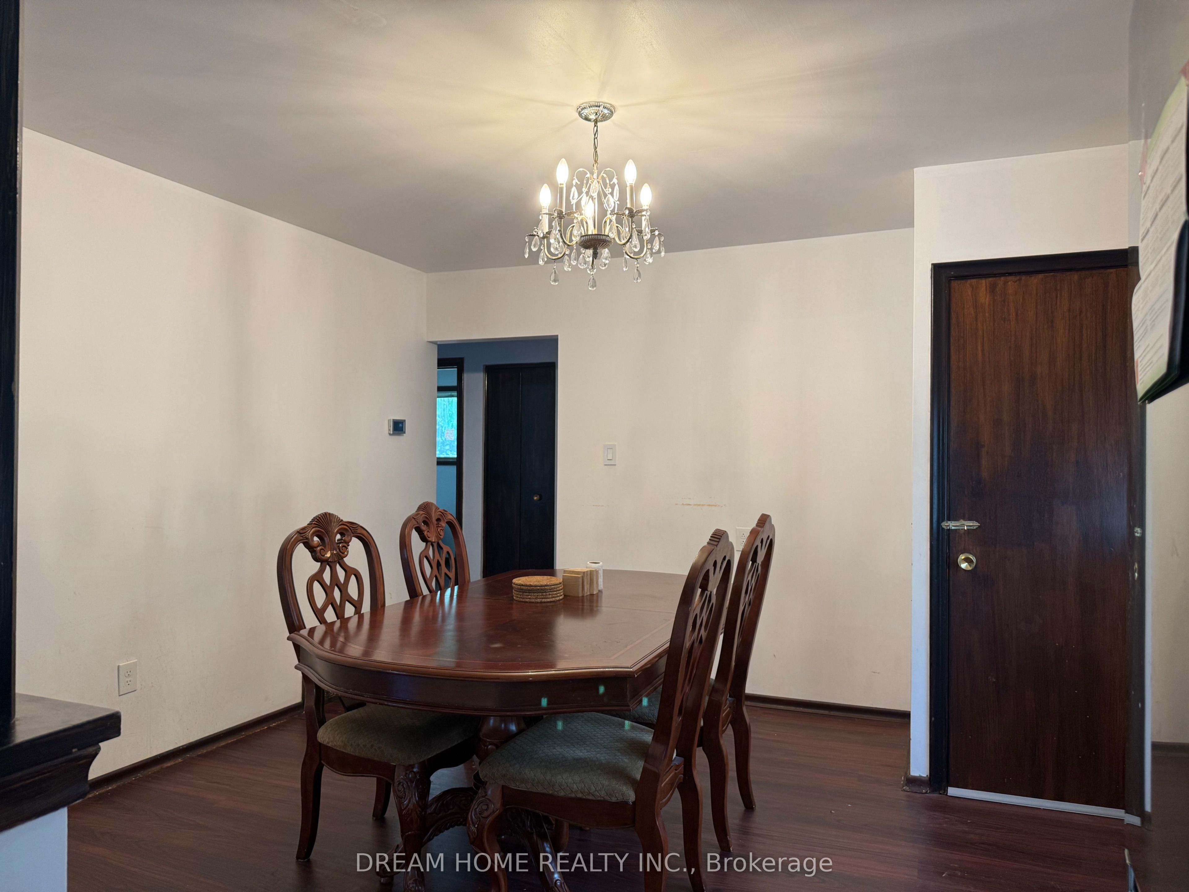 48 Meadowlark Drive Property Photo 4