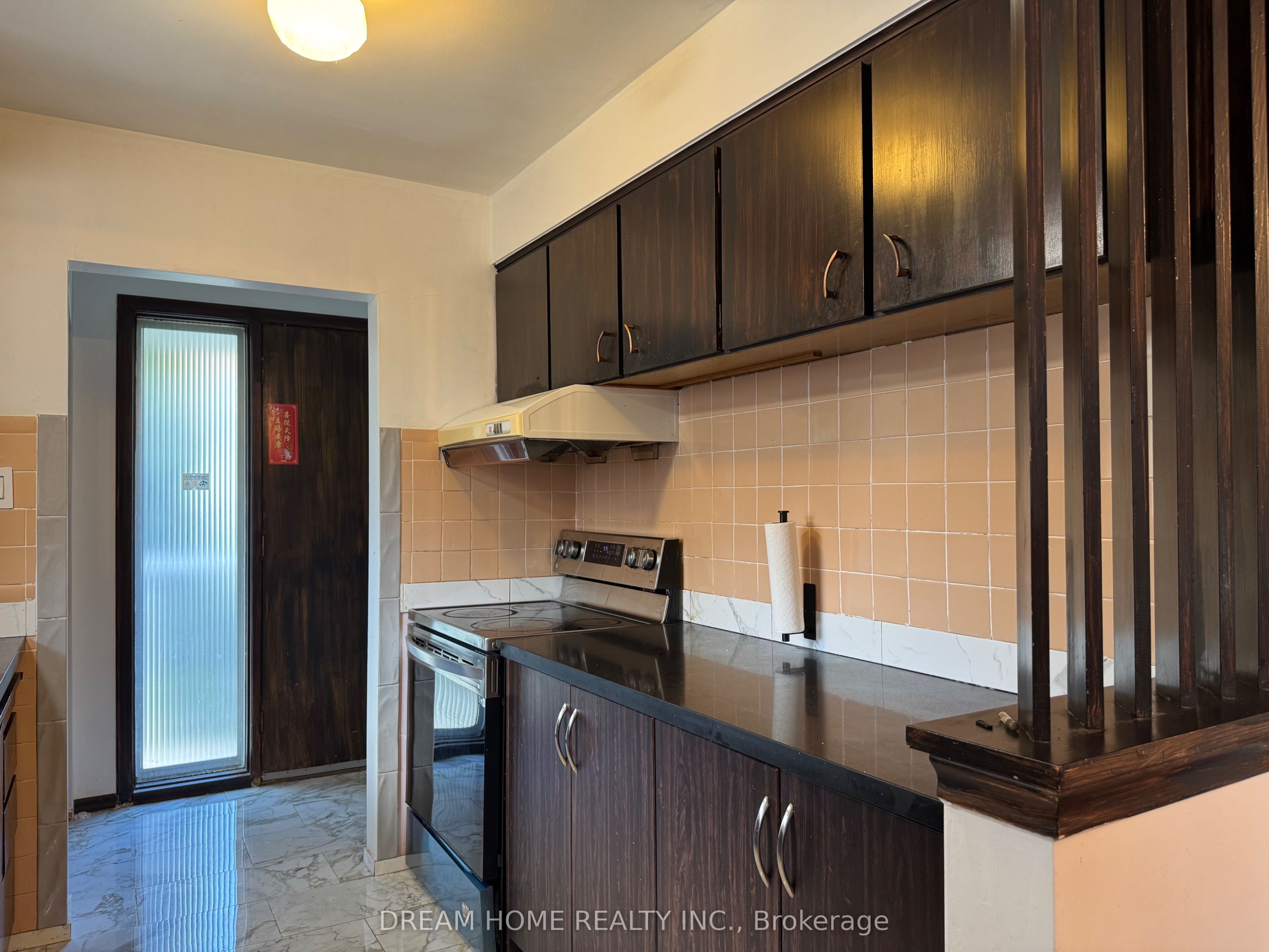 48 Meadowlark Drive Property Photo 10