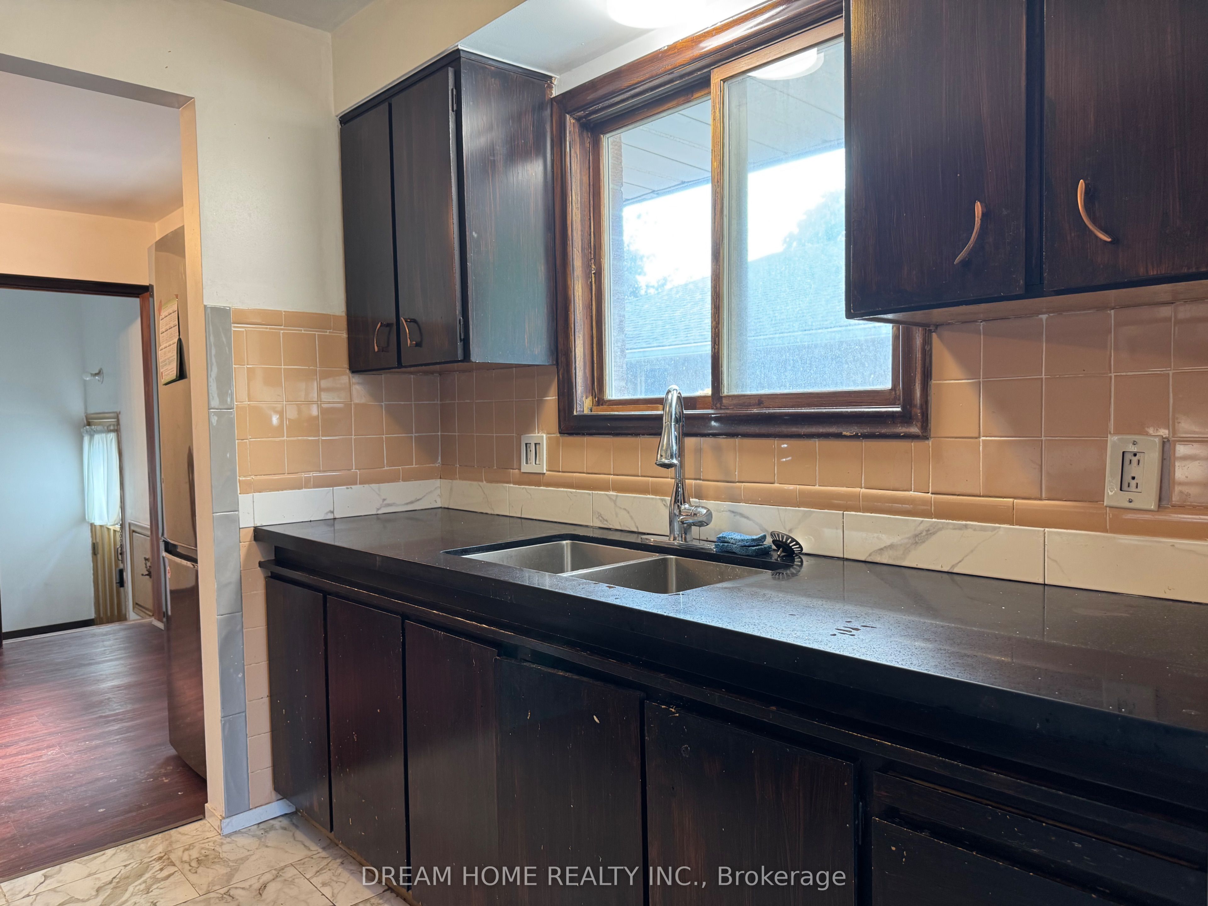 48 Meadowlark Drive Property Photo 12