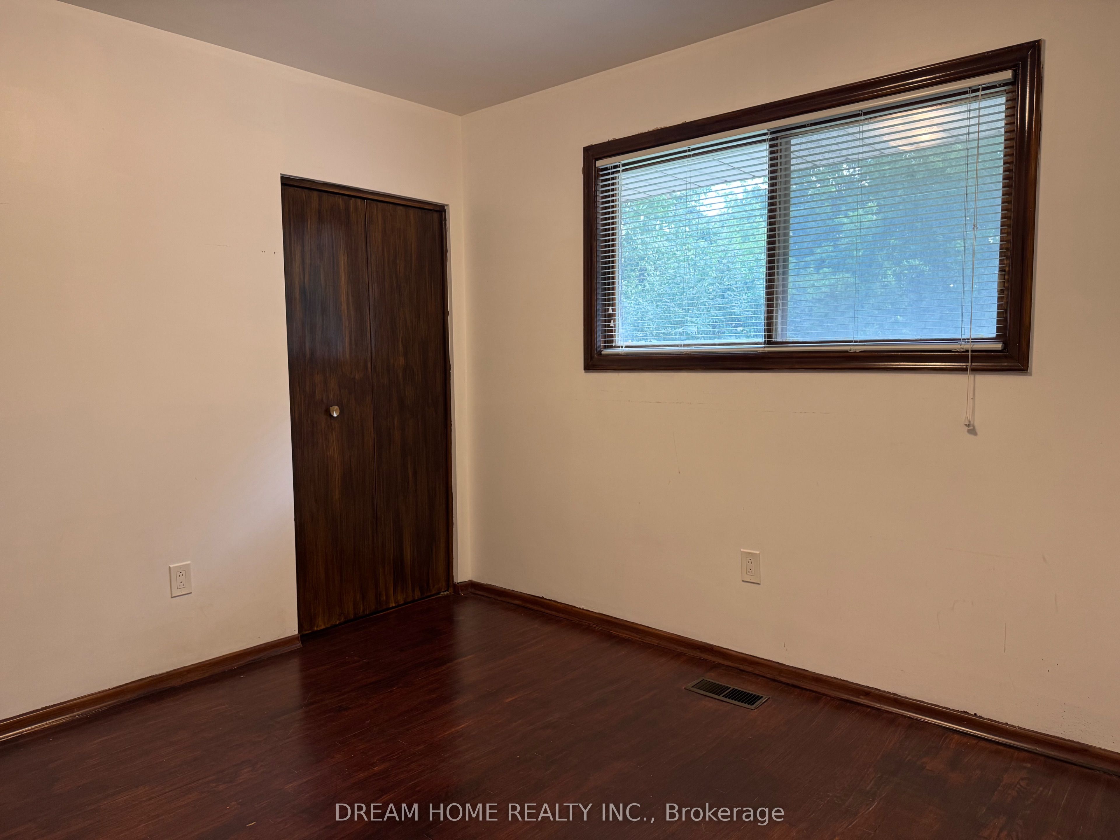 48 Meadowlark Drive Property Photo 15
