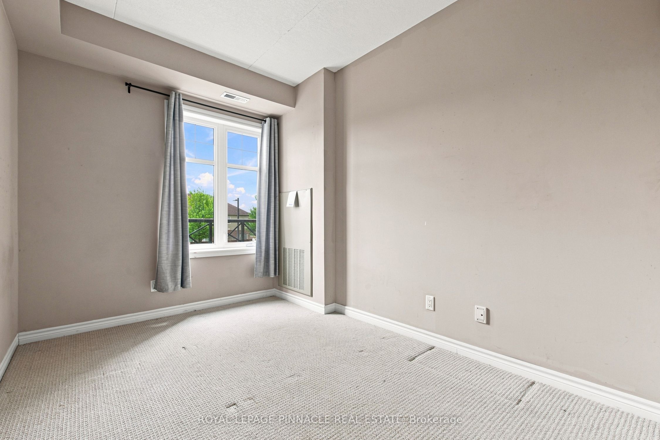 2 Colonial Drive 201 Property Photo 16